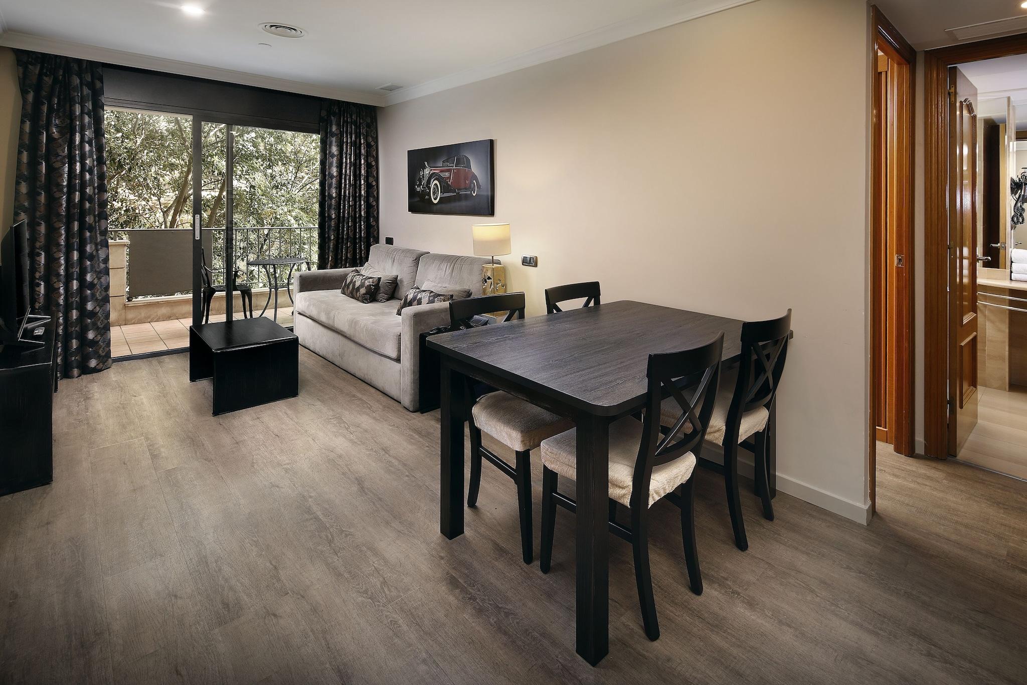 Apartment Capacity 3