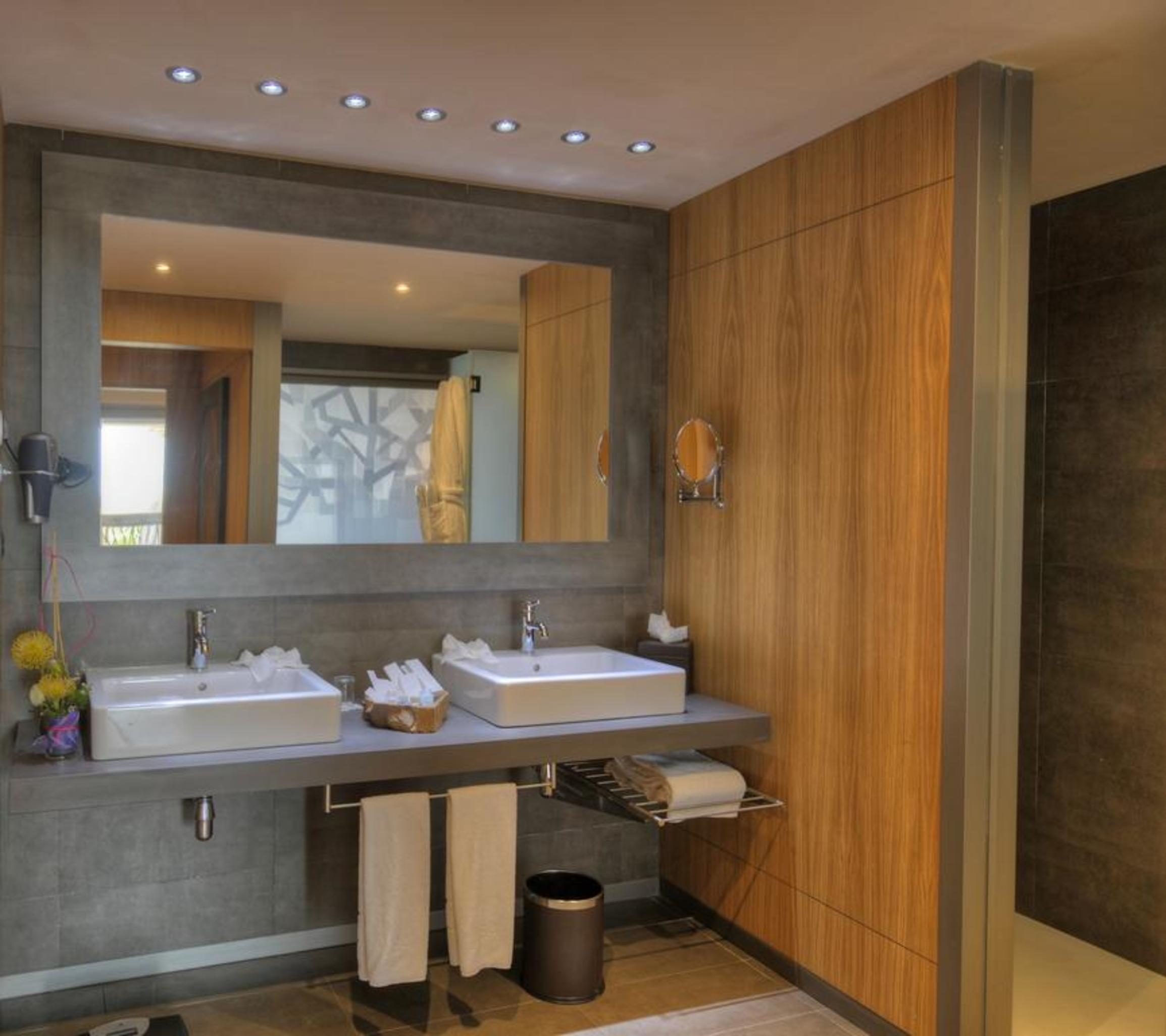 Double or Twin Side Sea View