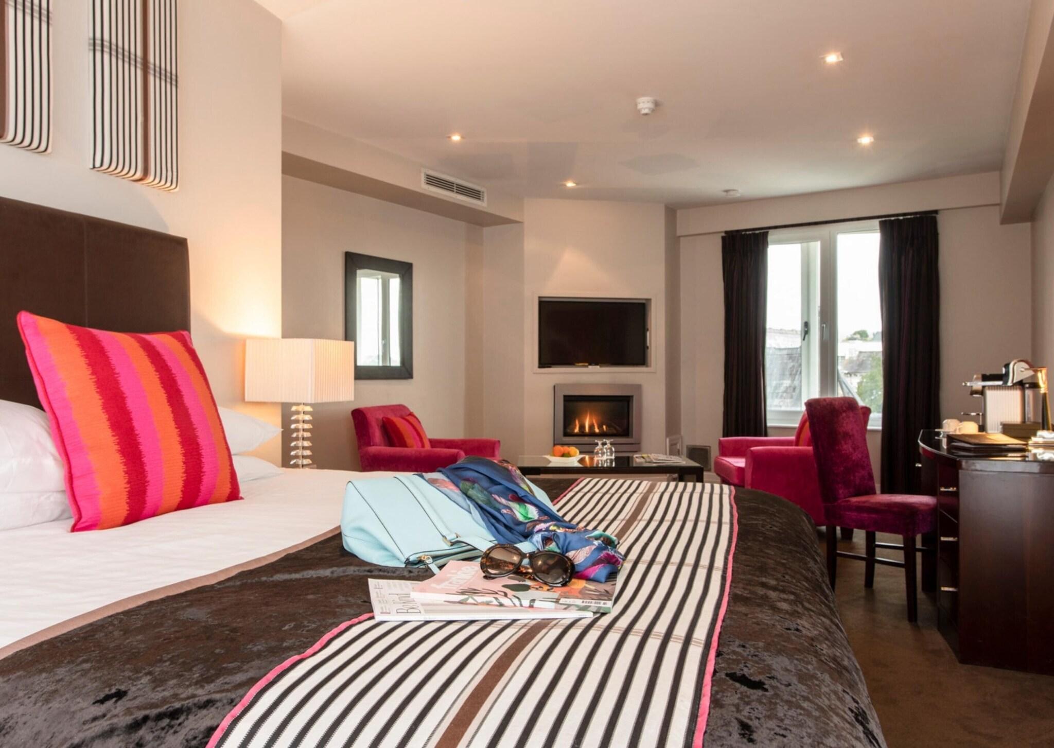 Junior Suite King Size Bed