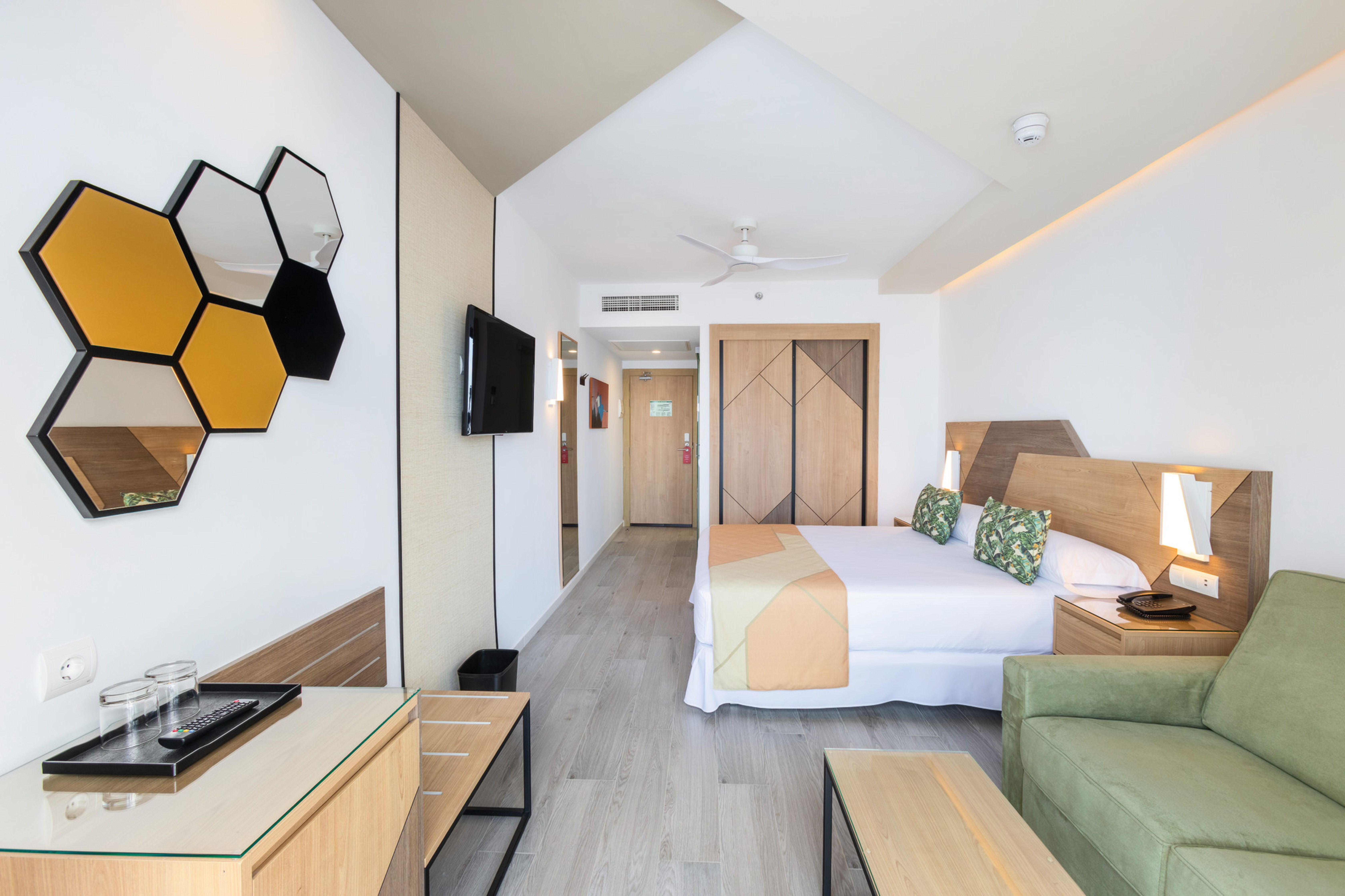 Double or Twin Standard