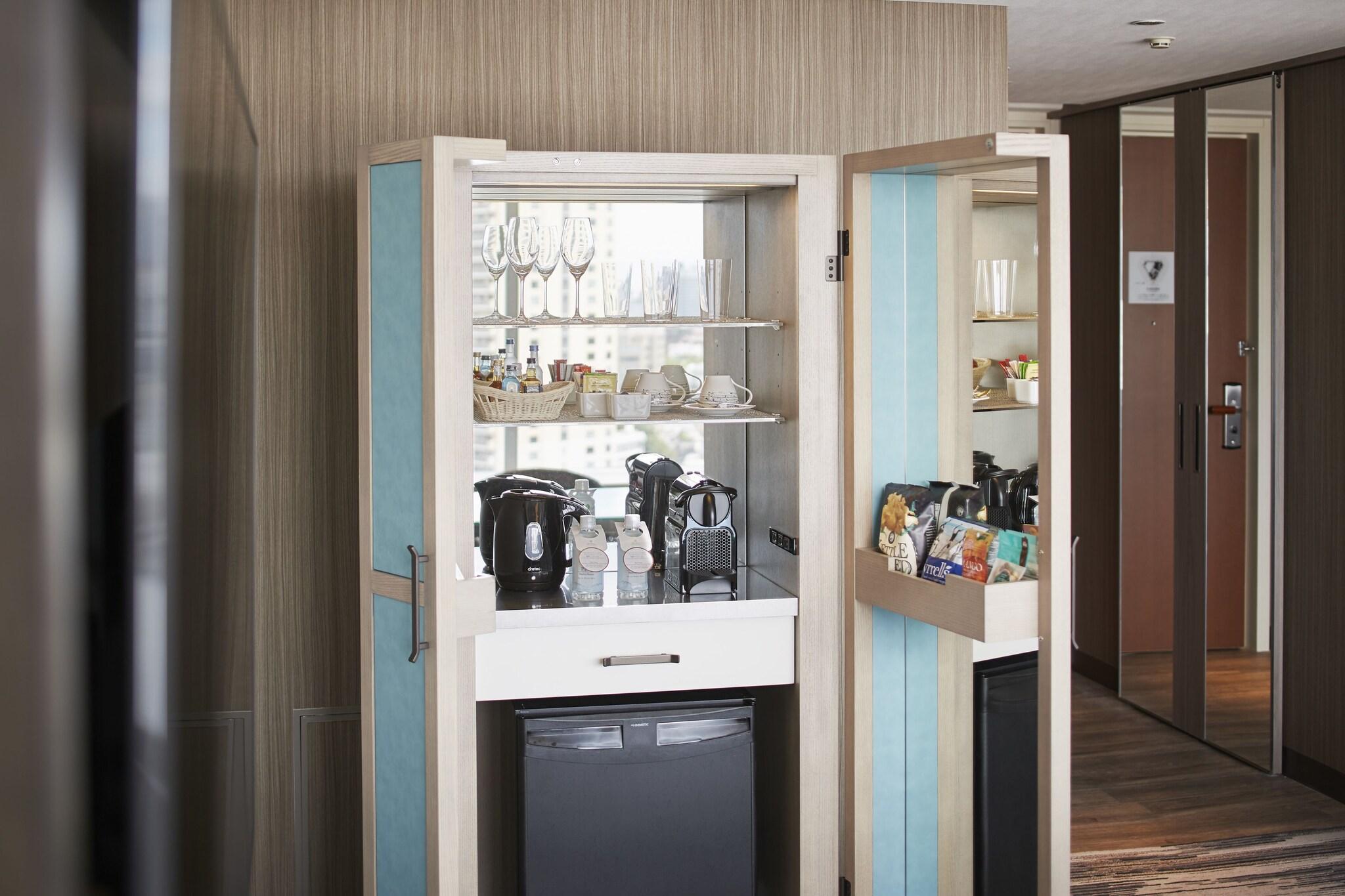 Junior Suite Club King Bed