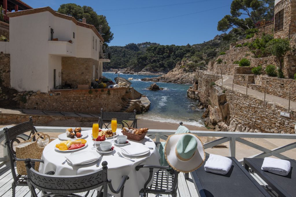 Double or Twin Sea View with Terrace