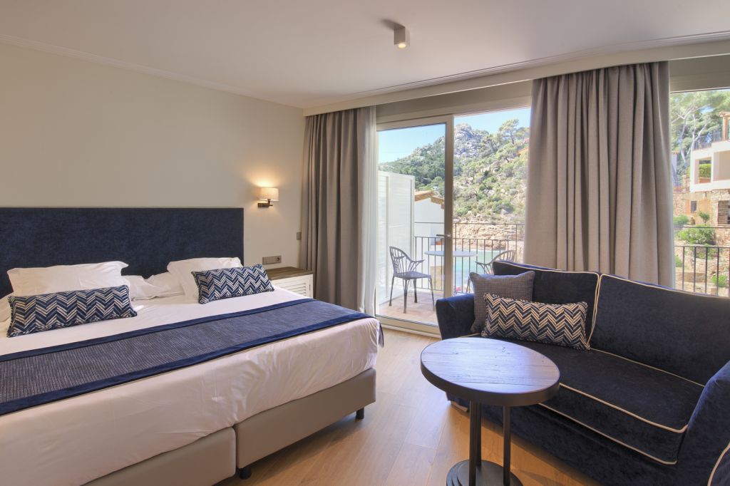 Double or Twin Sea View with Terrace