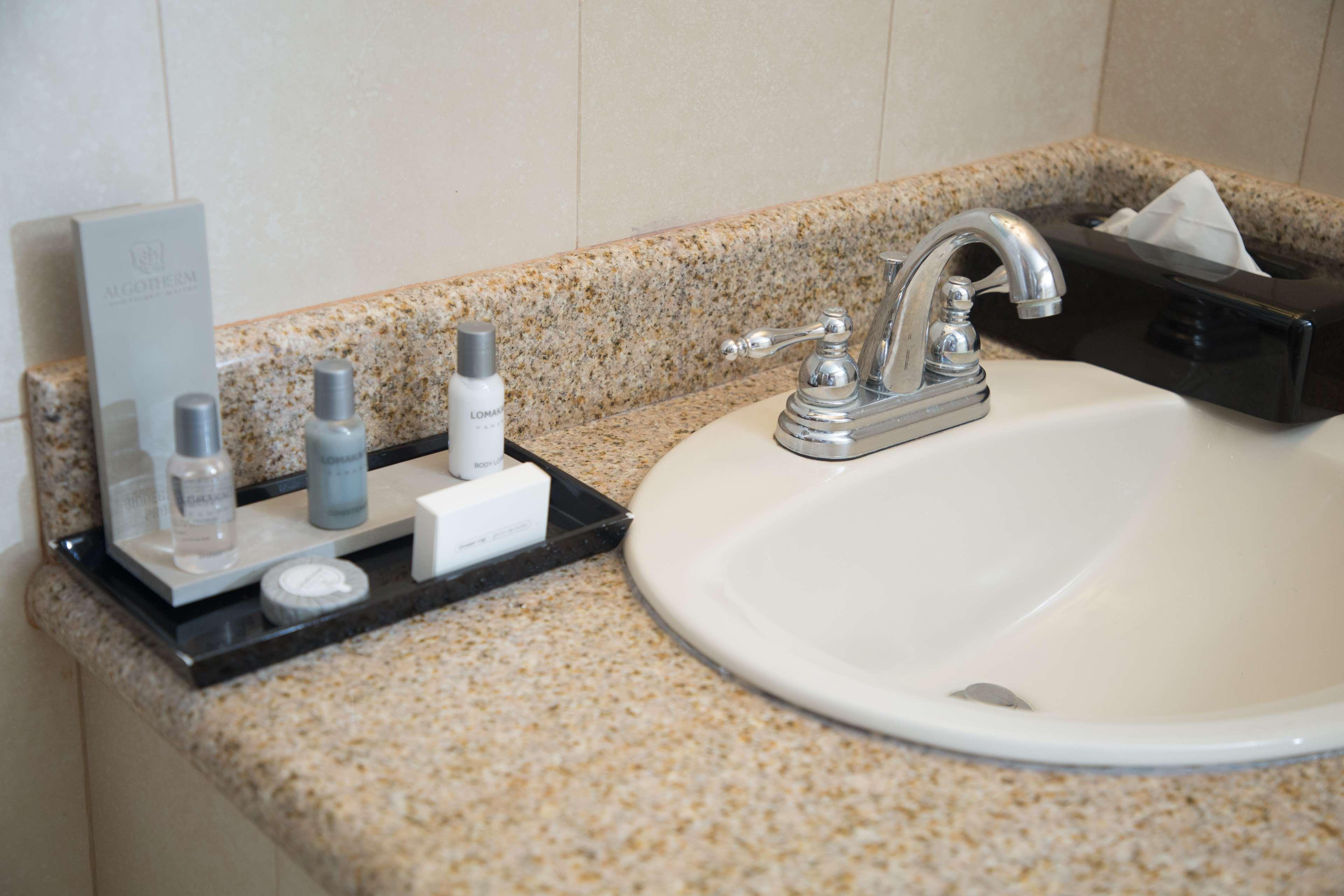 Double Queen Size Bed