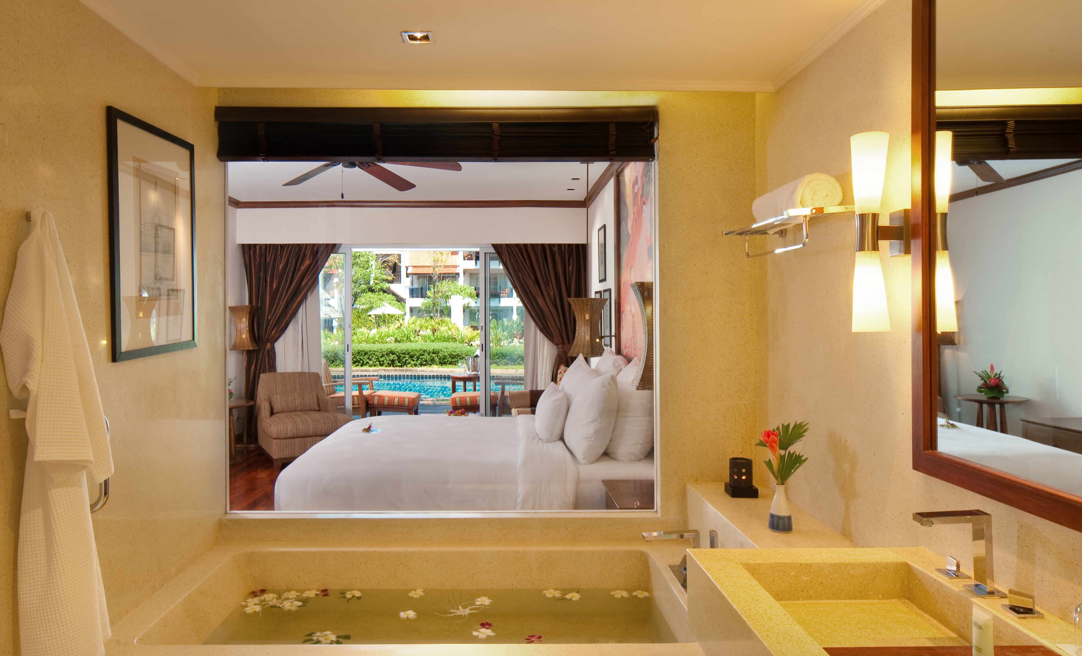 Double or Twin Deluxe