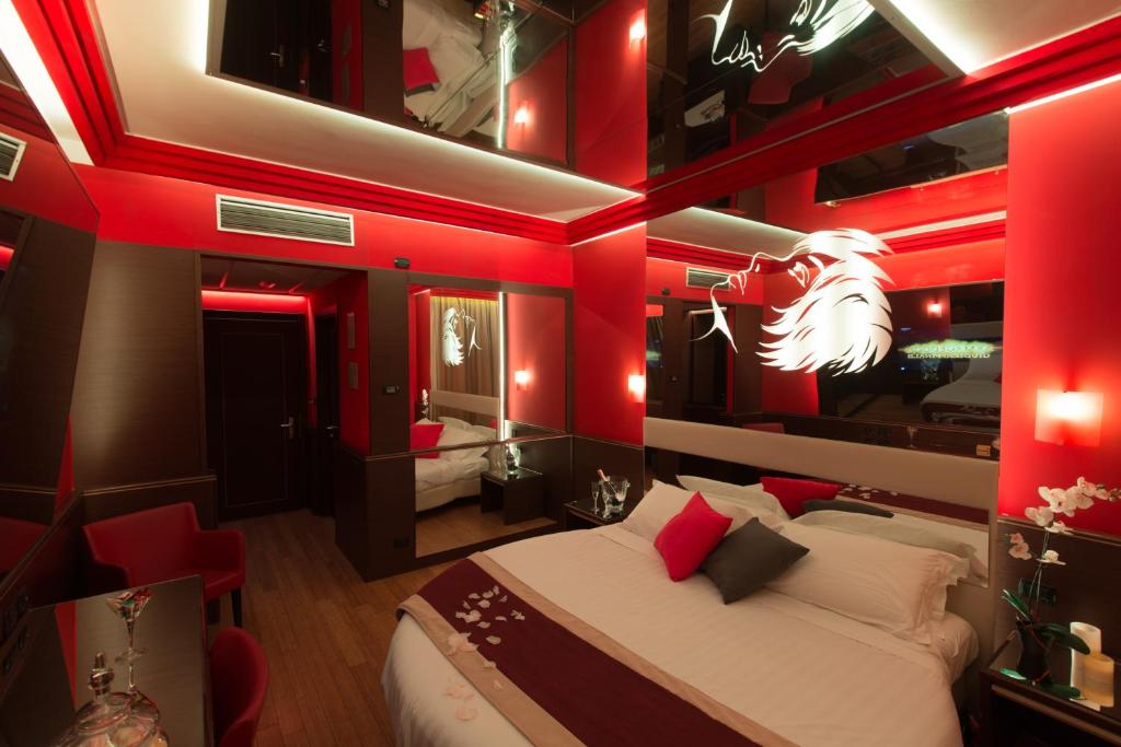 Double Single Economy