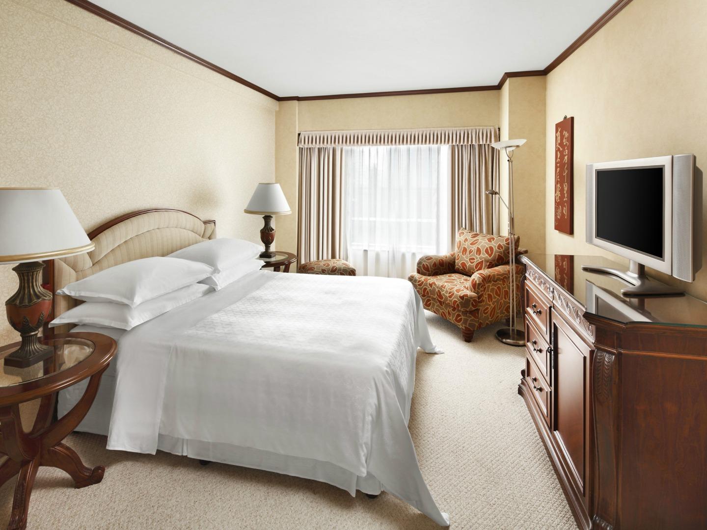 Double Deluxe Queen Bed