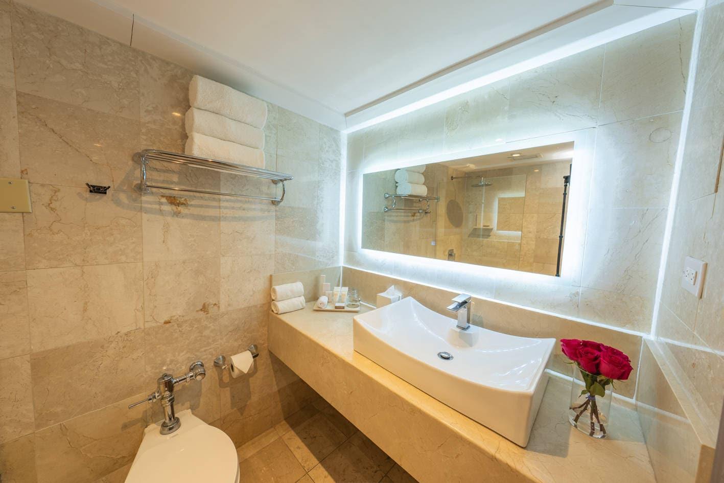 Studio King Size Bed