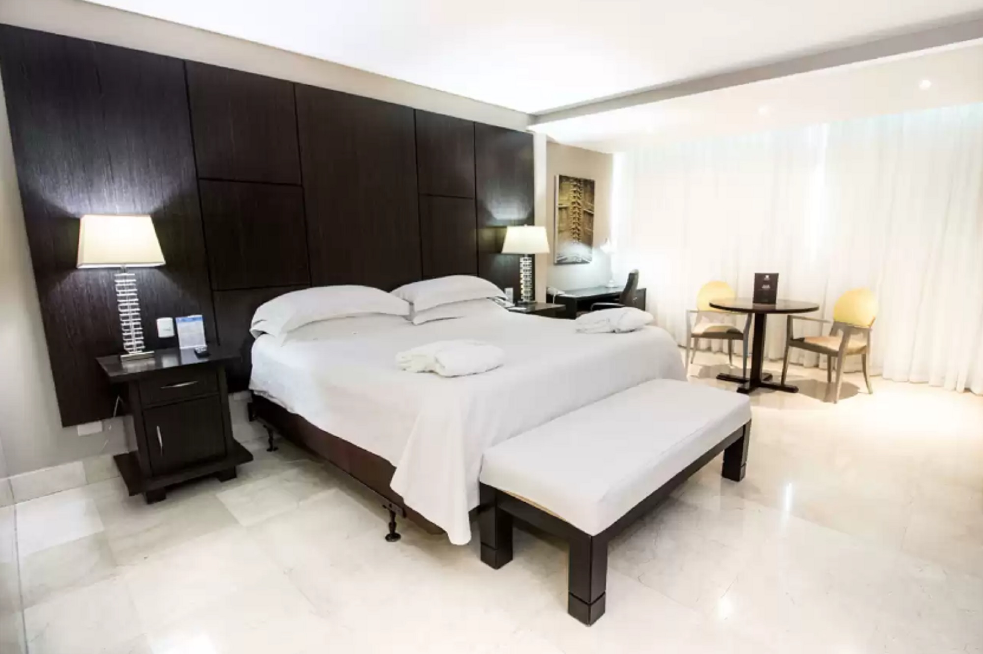 Double Garden View King Bed