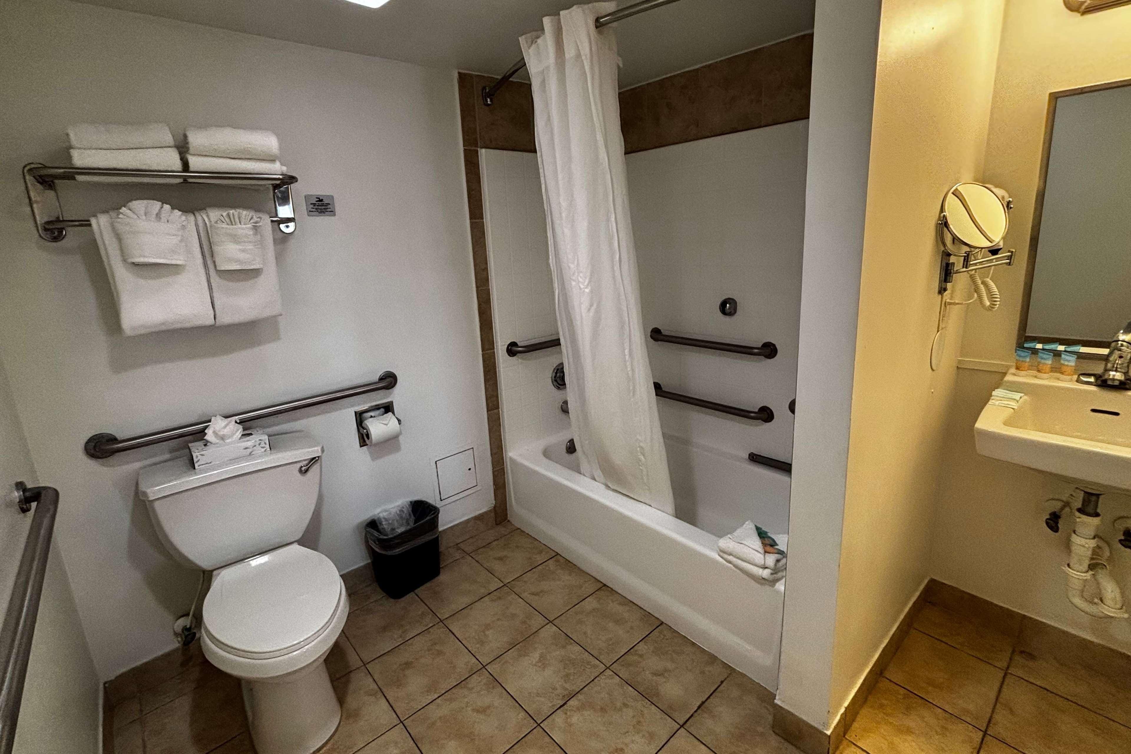 Suite Capacity 4
