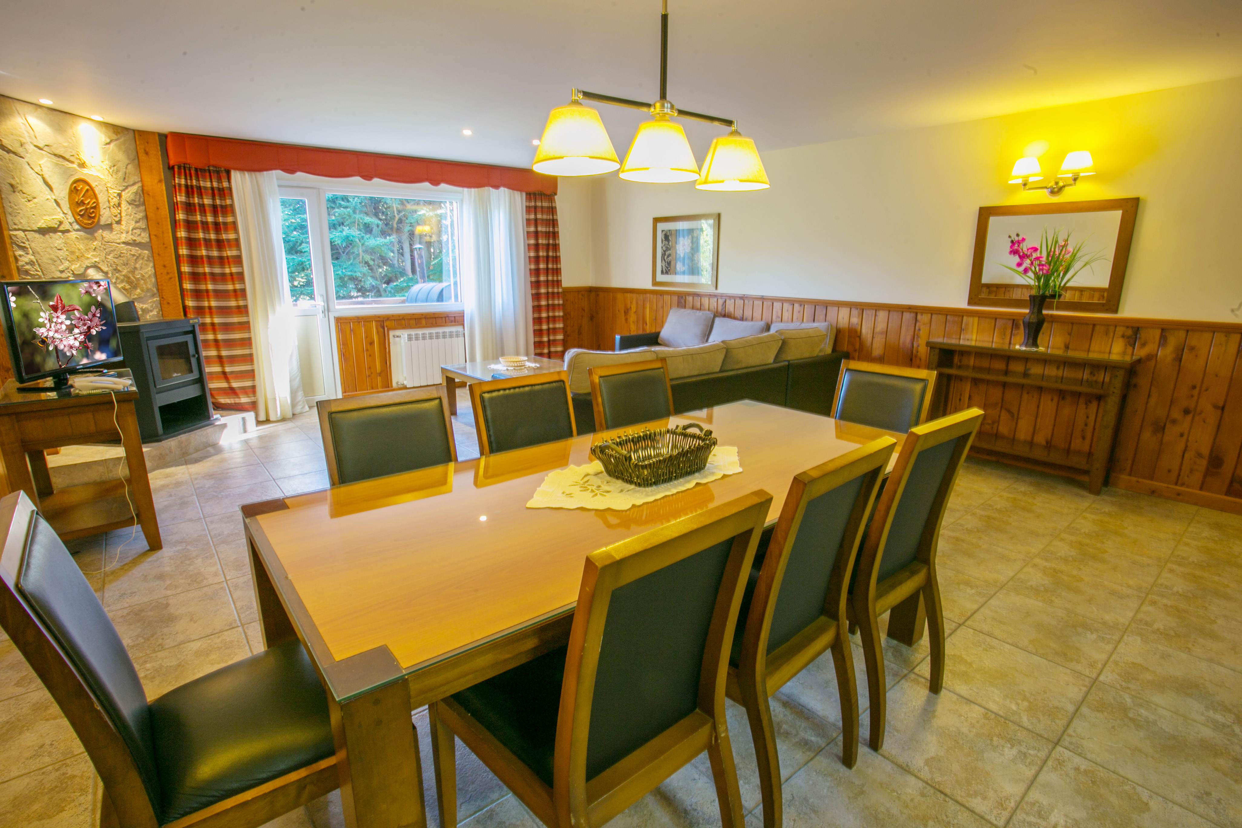 Apartment Capacity 8