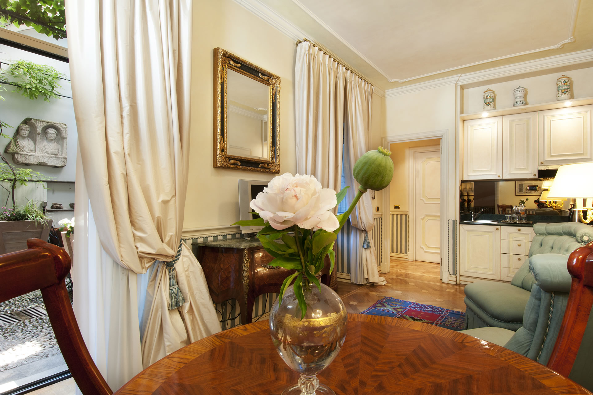 Suite Two Bedrooms One Bathroom