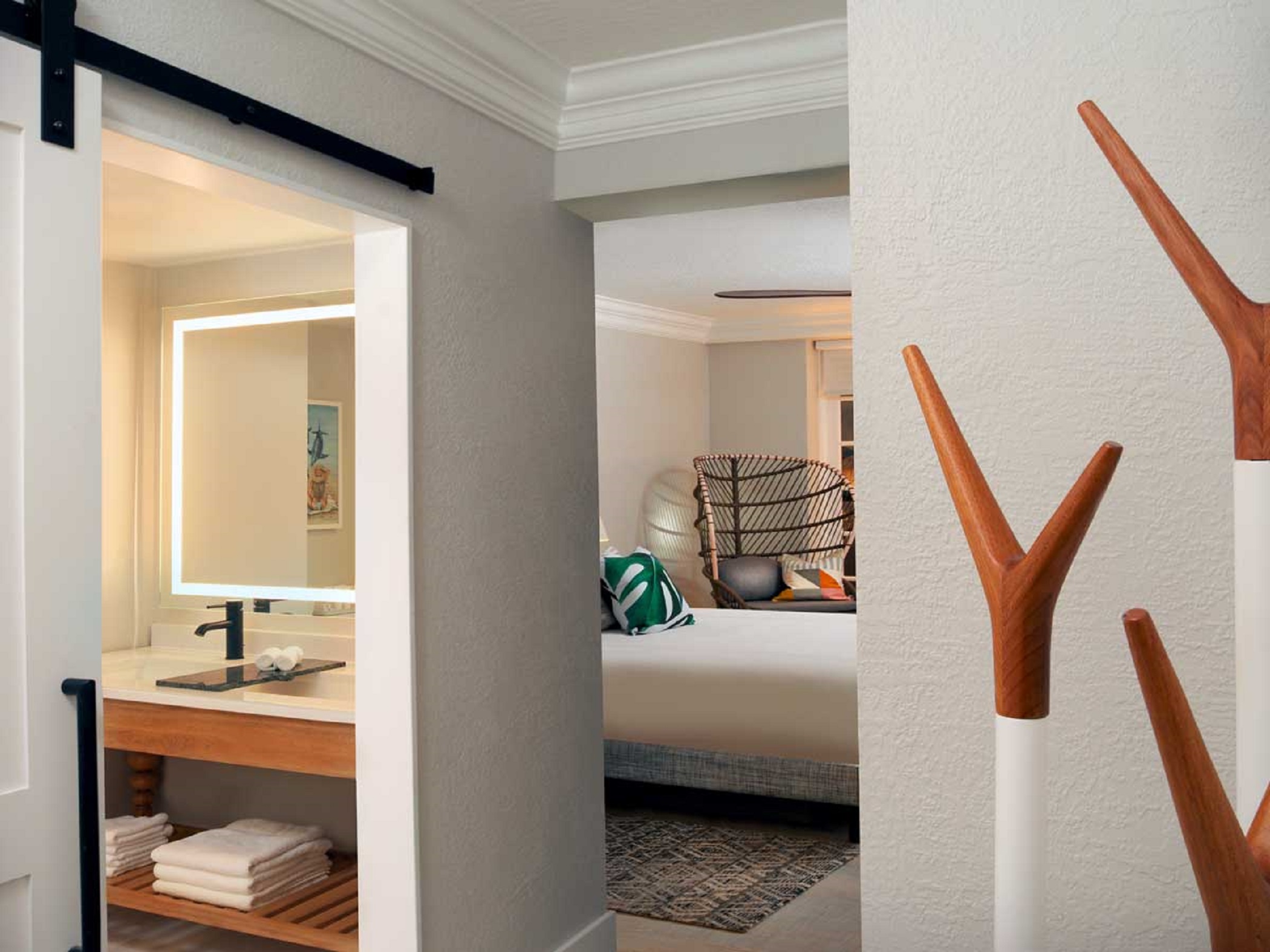 Suite Ocean Front King Bed