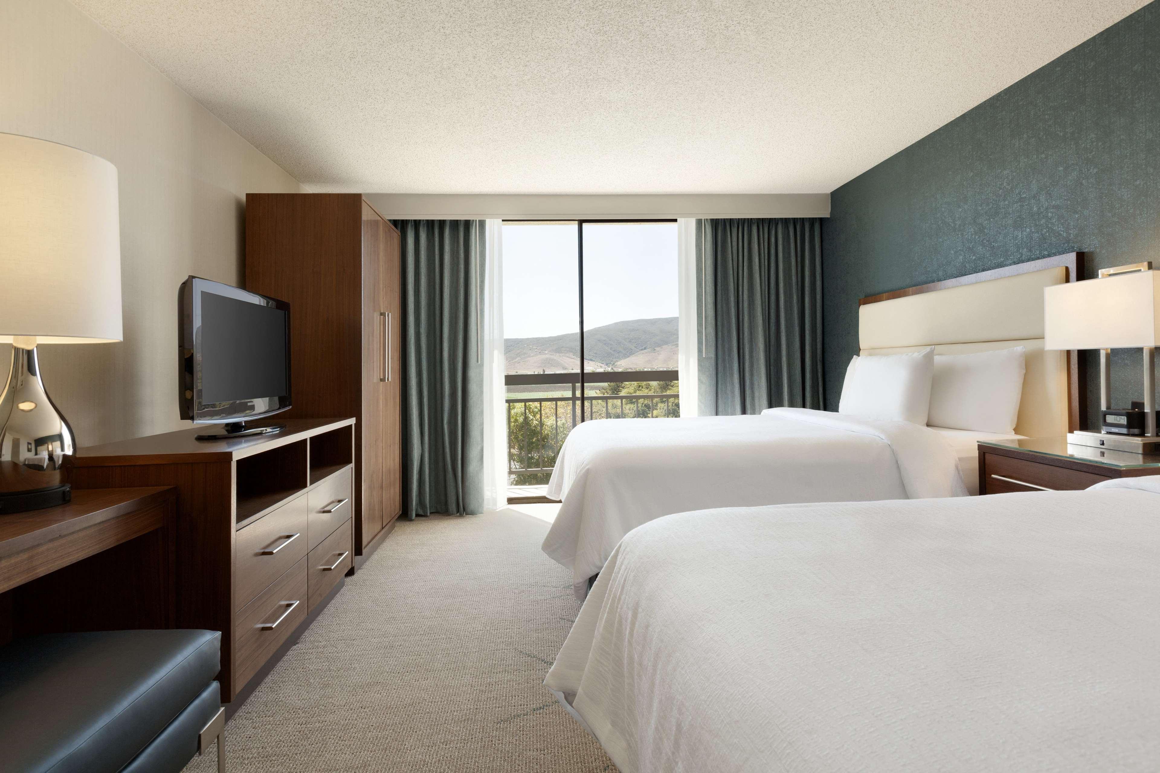 Suite Two Queen Beds Non Smoking