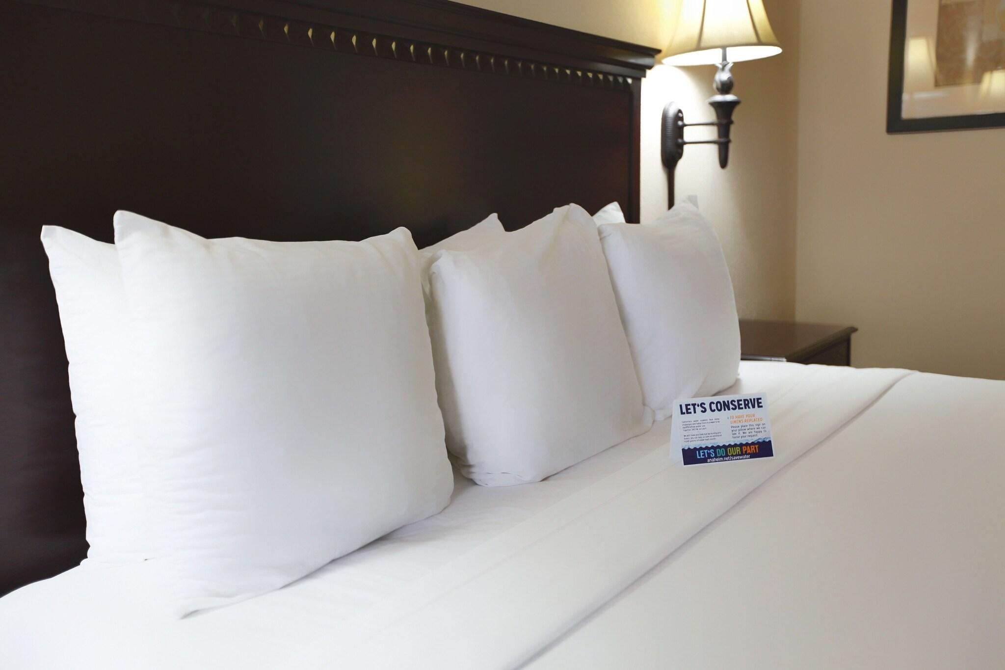 Double Deluxe King Bed