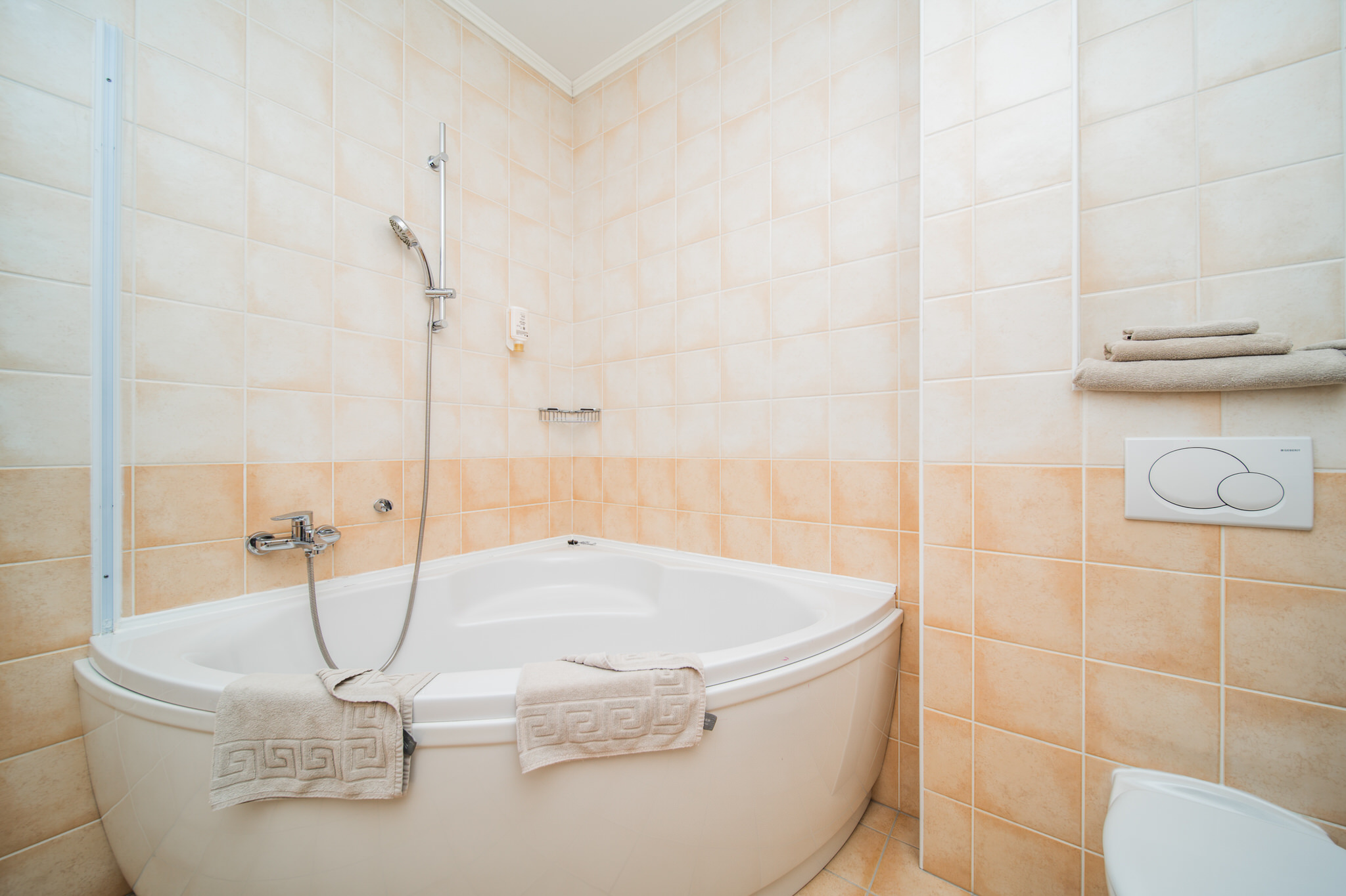 Apartment Capacity 8