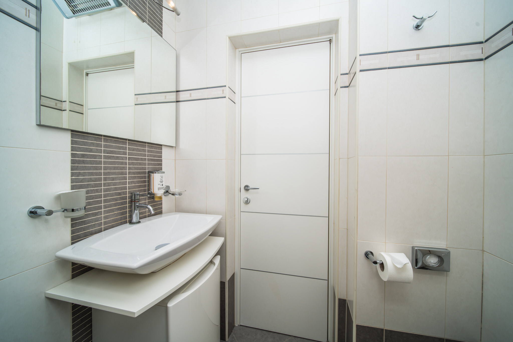 Apartment Capacity 8