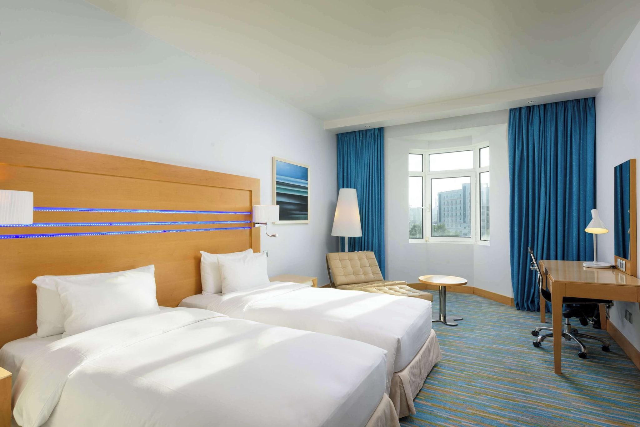 Double Executive Queen Bed