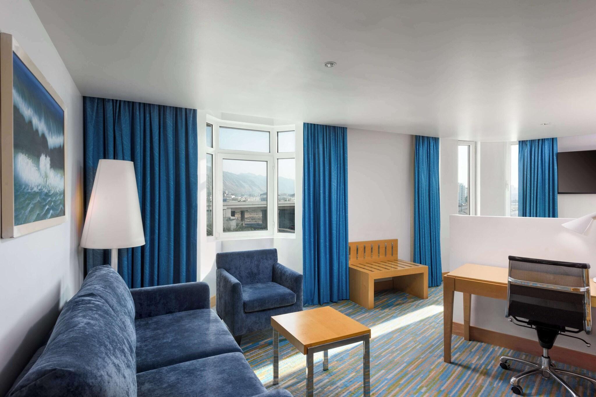 Junior Suite King Size Bed