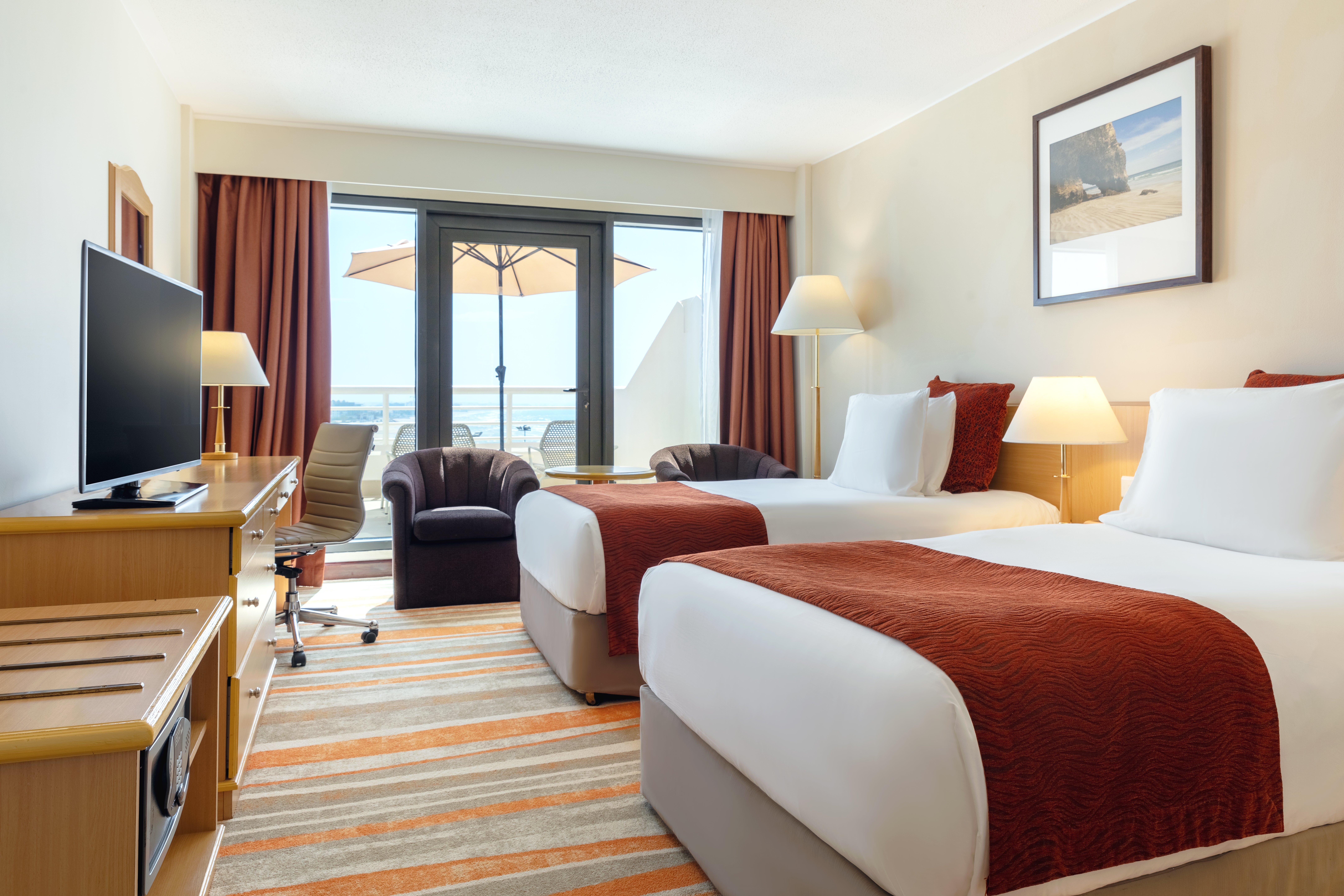 Twin Sea View with Balcony