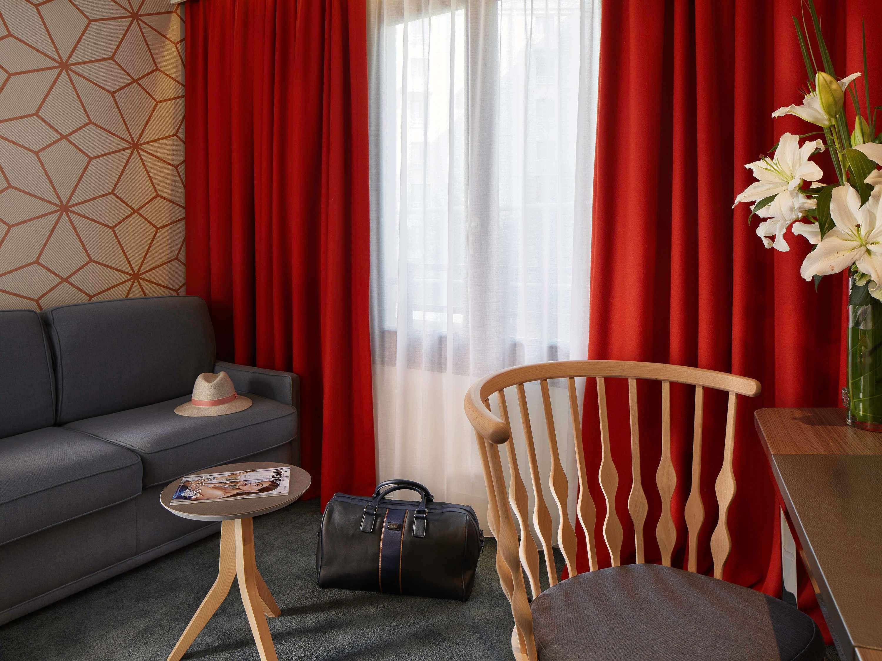 Double Executive Queen Bed