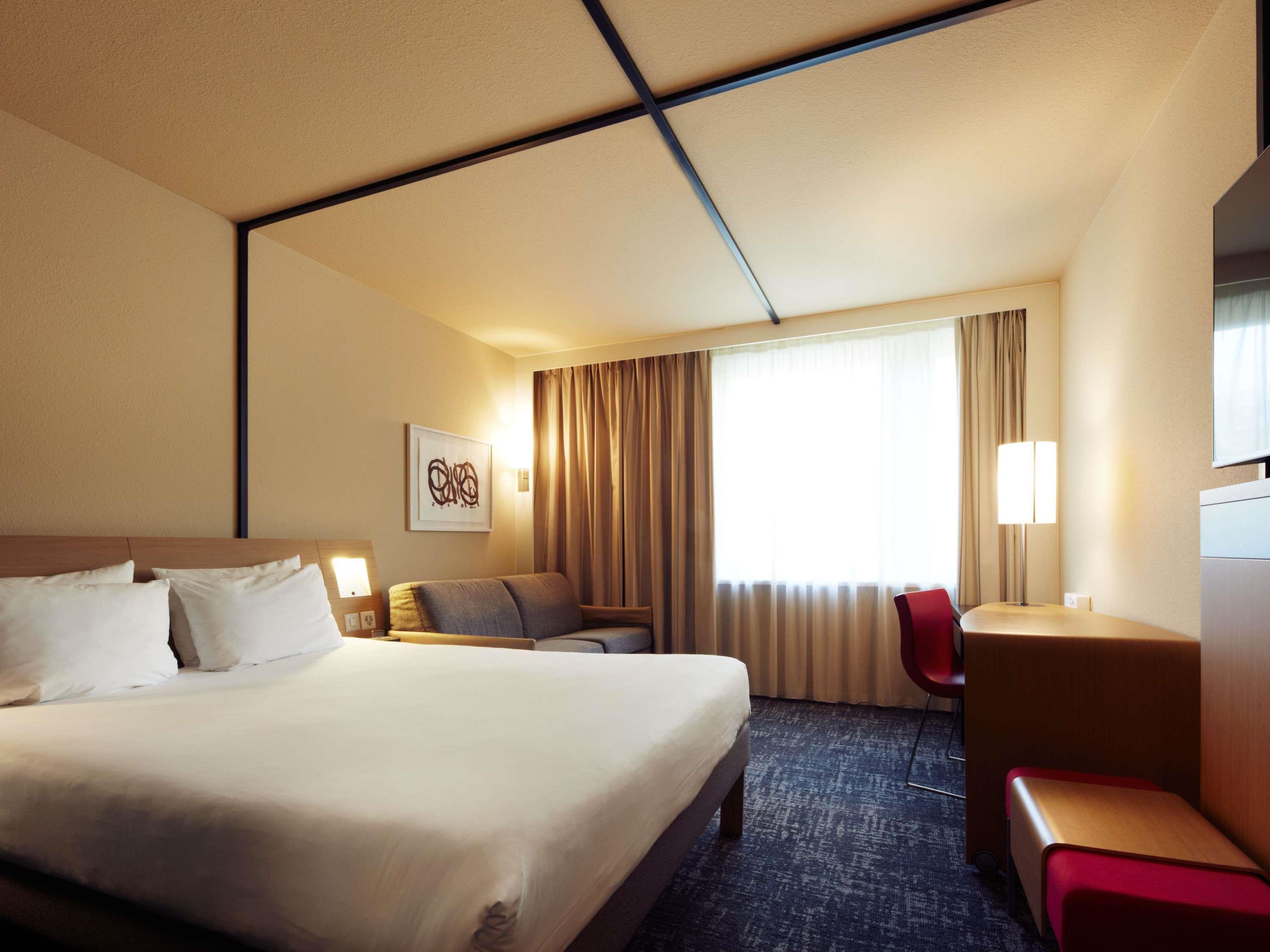 Family Room Executive