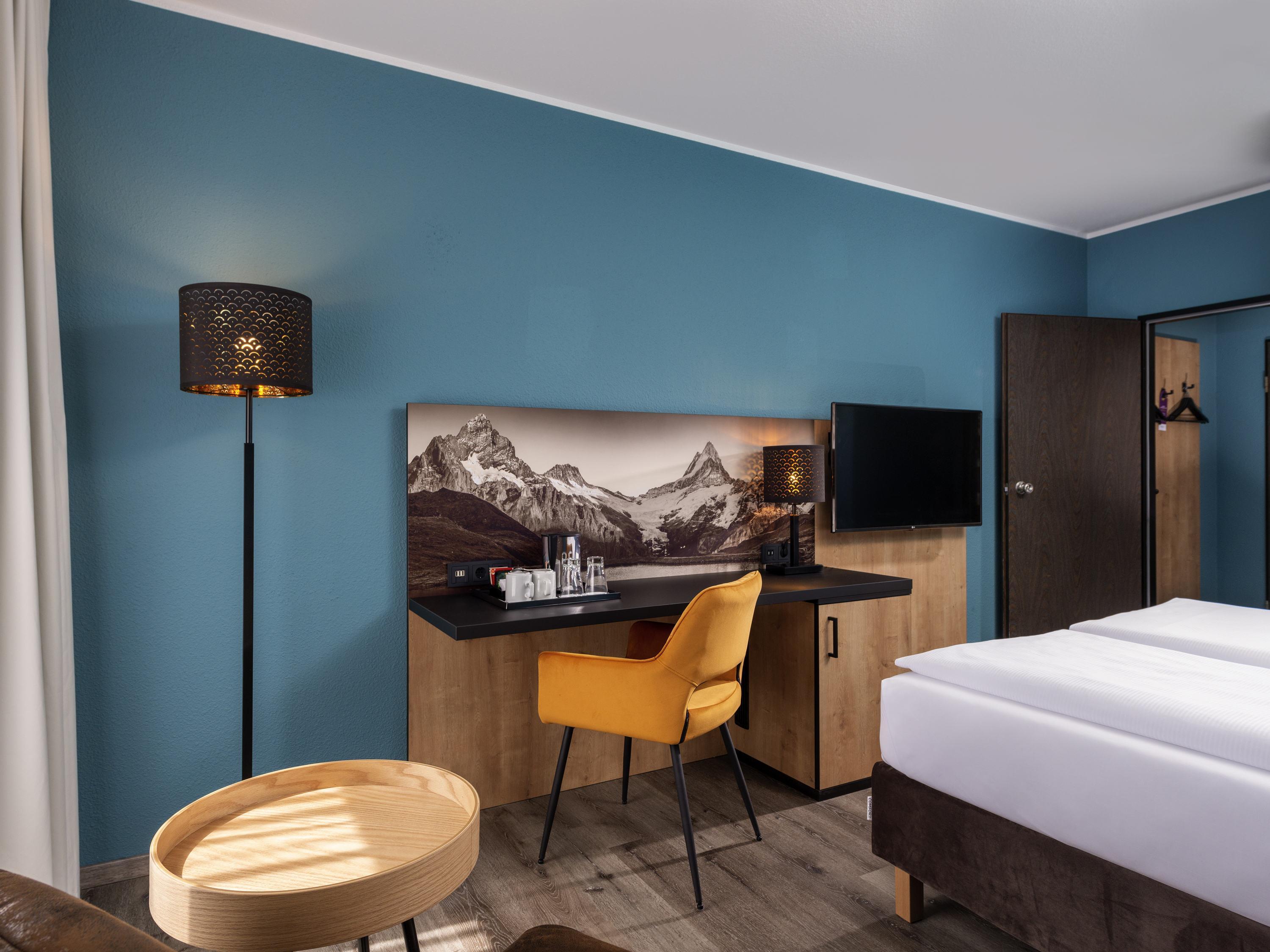 Double Business Queen Bed