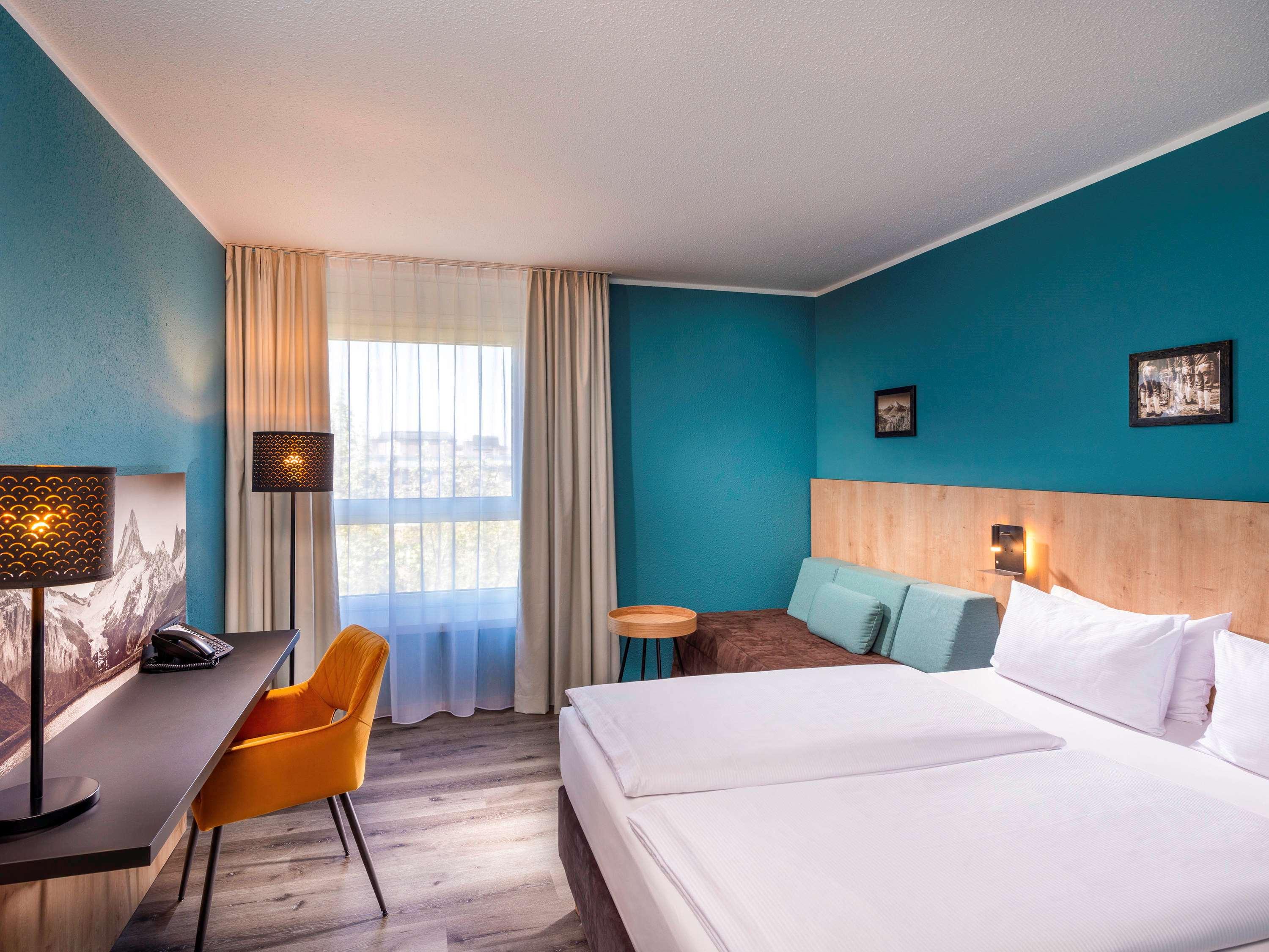 Family Room King Size Bed