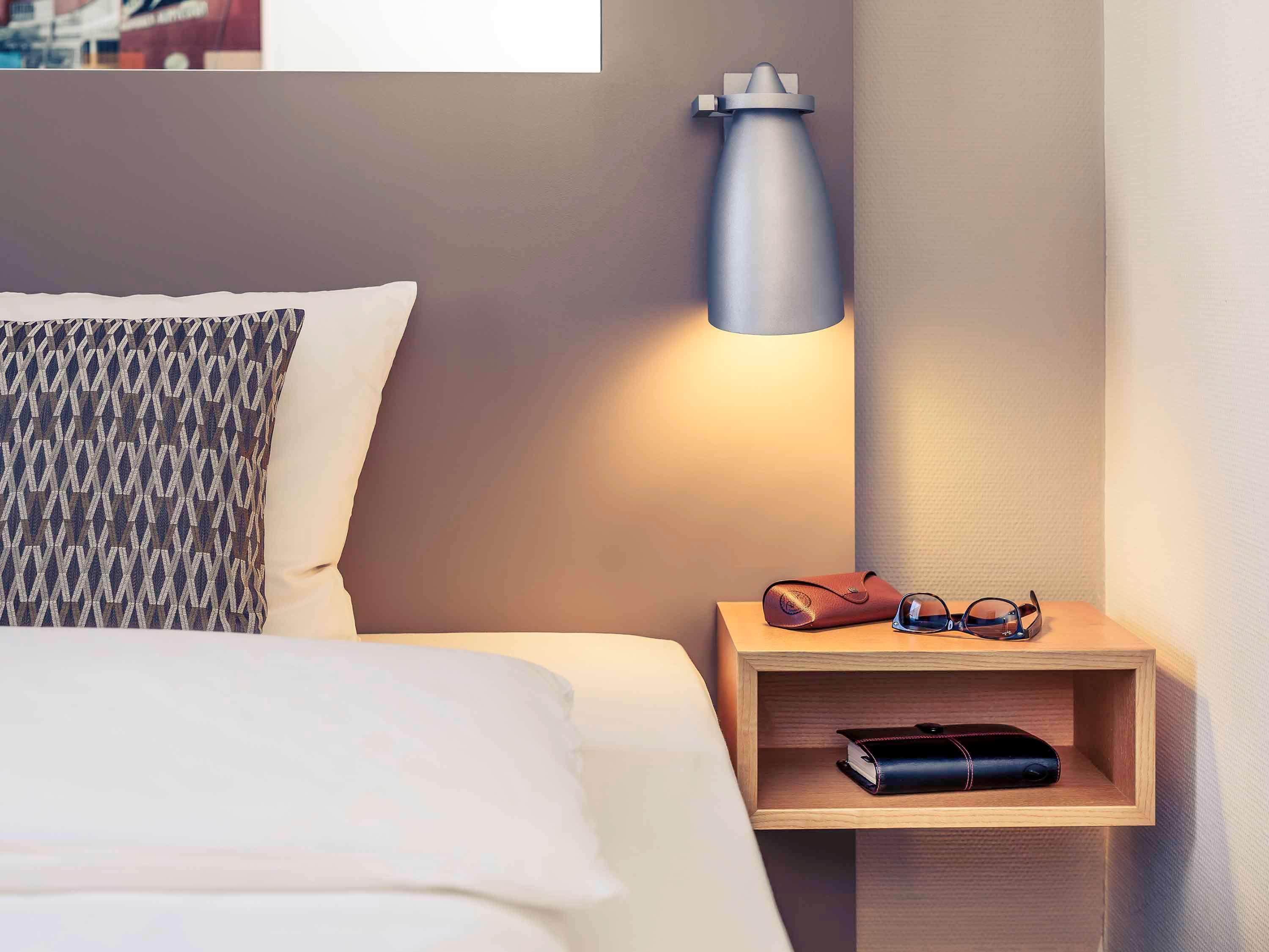 Double Queen Size Bed