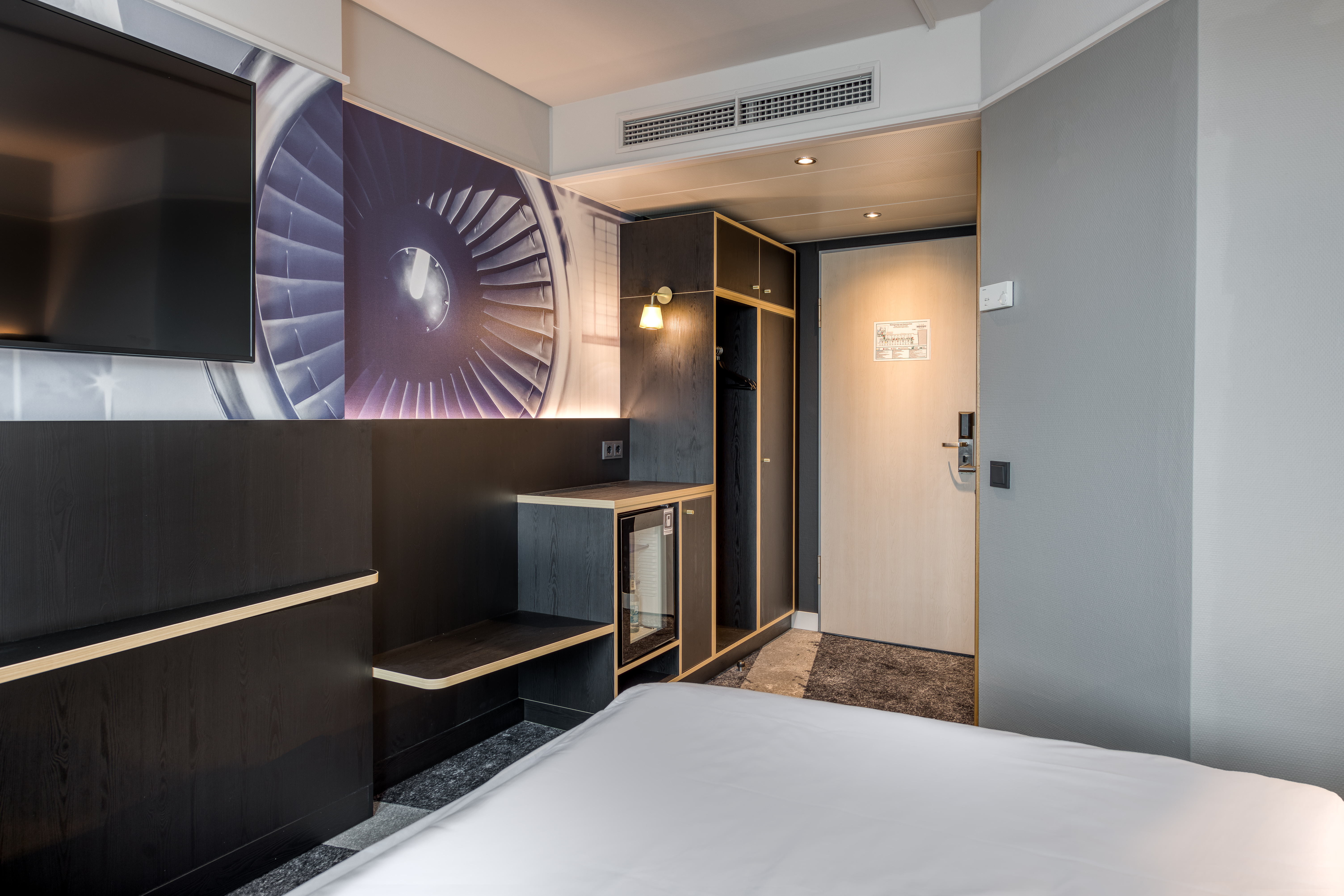 Double King Size Bed