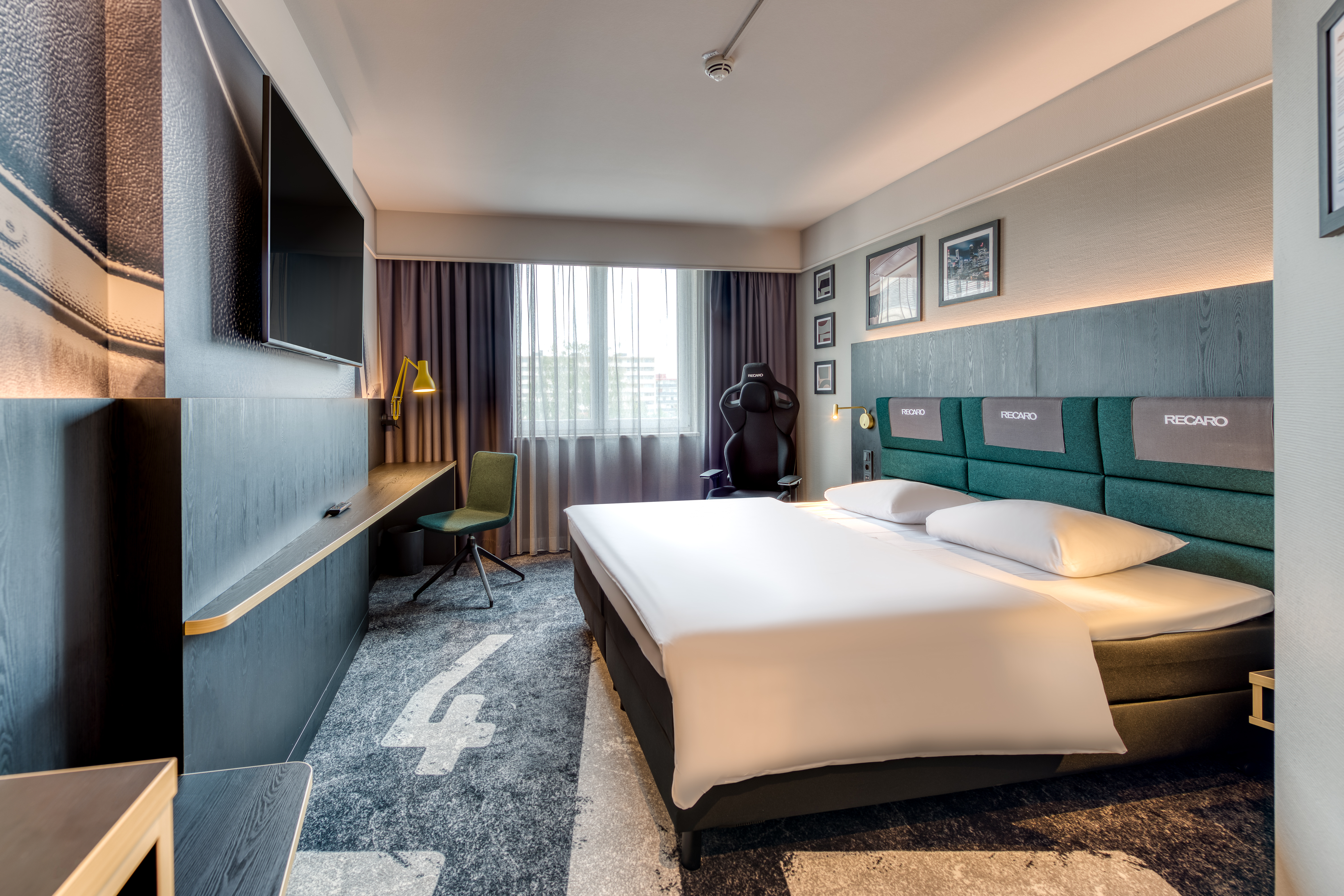 Double King Size Bed