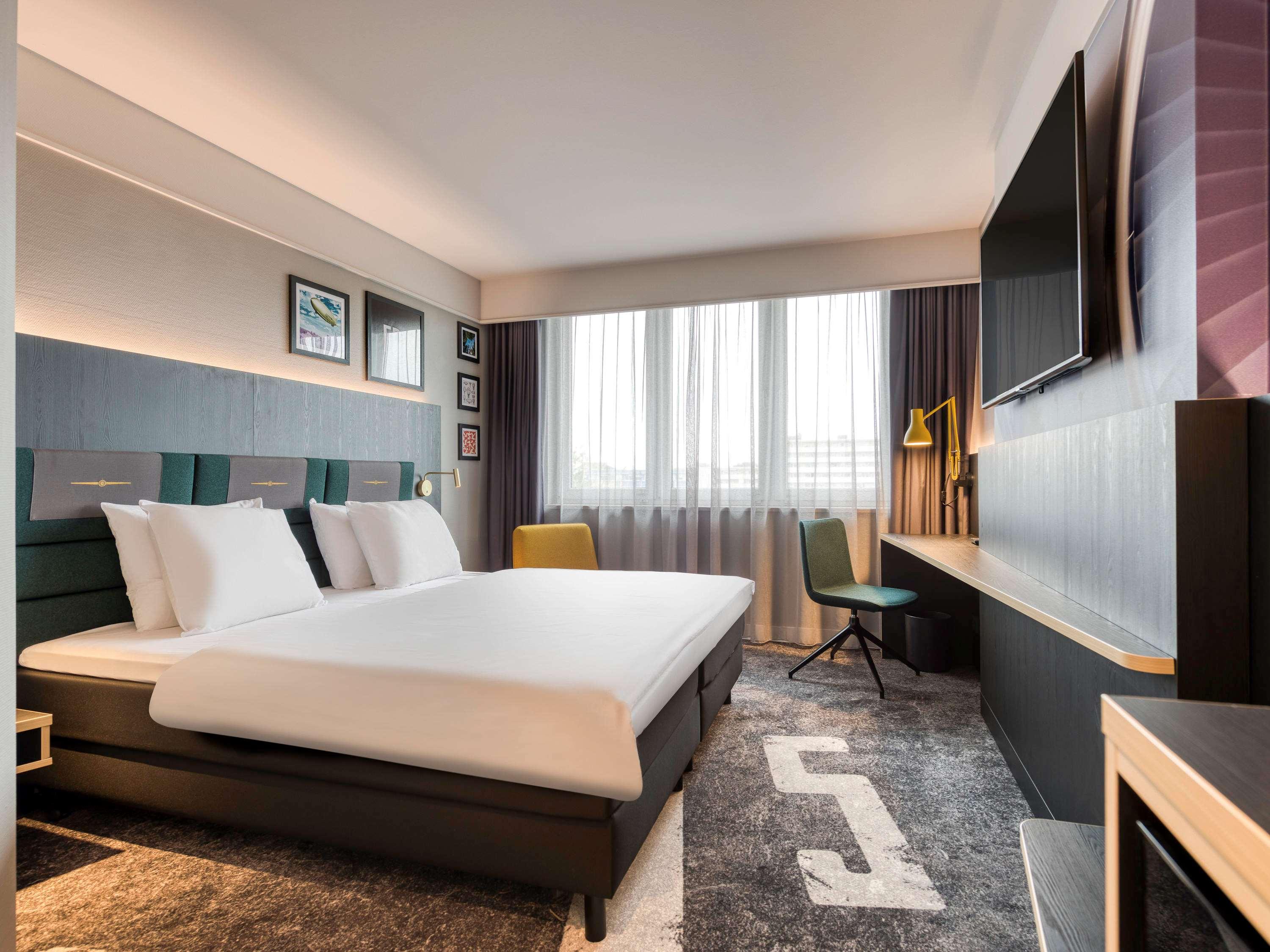 Double King Size Bed