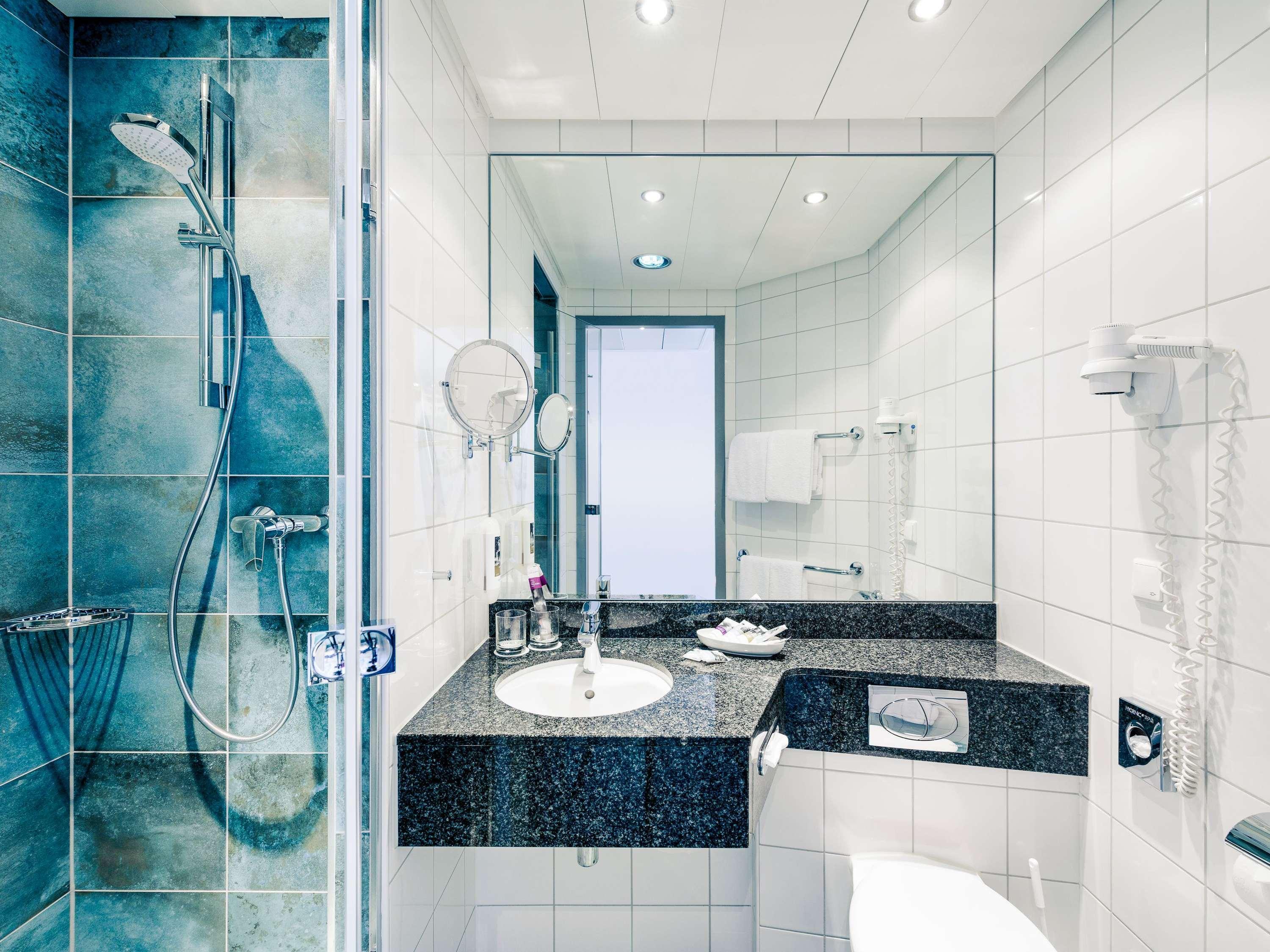 Double Premium Queen Bed