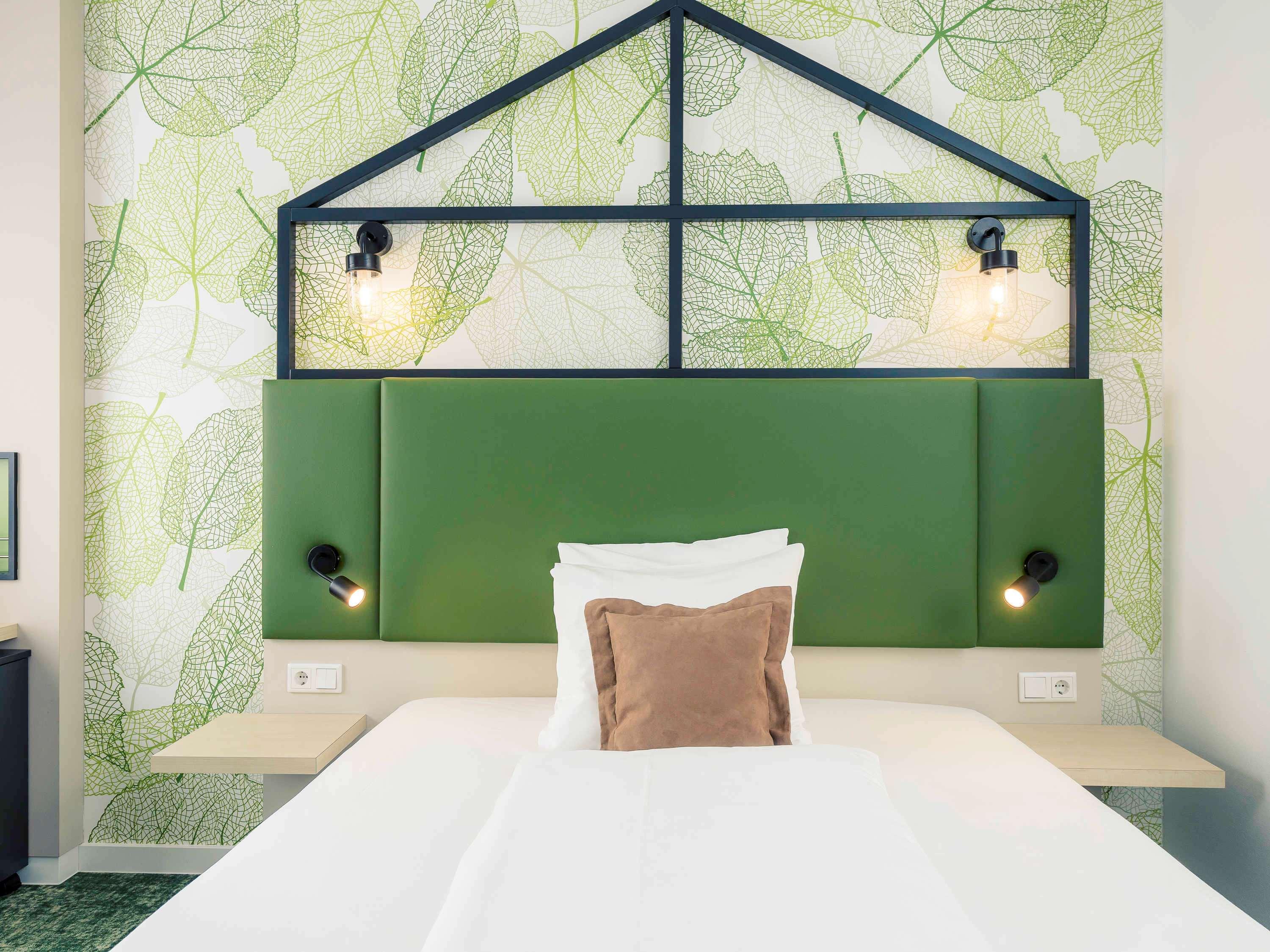 Double Premium Queen Bed