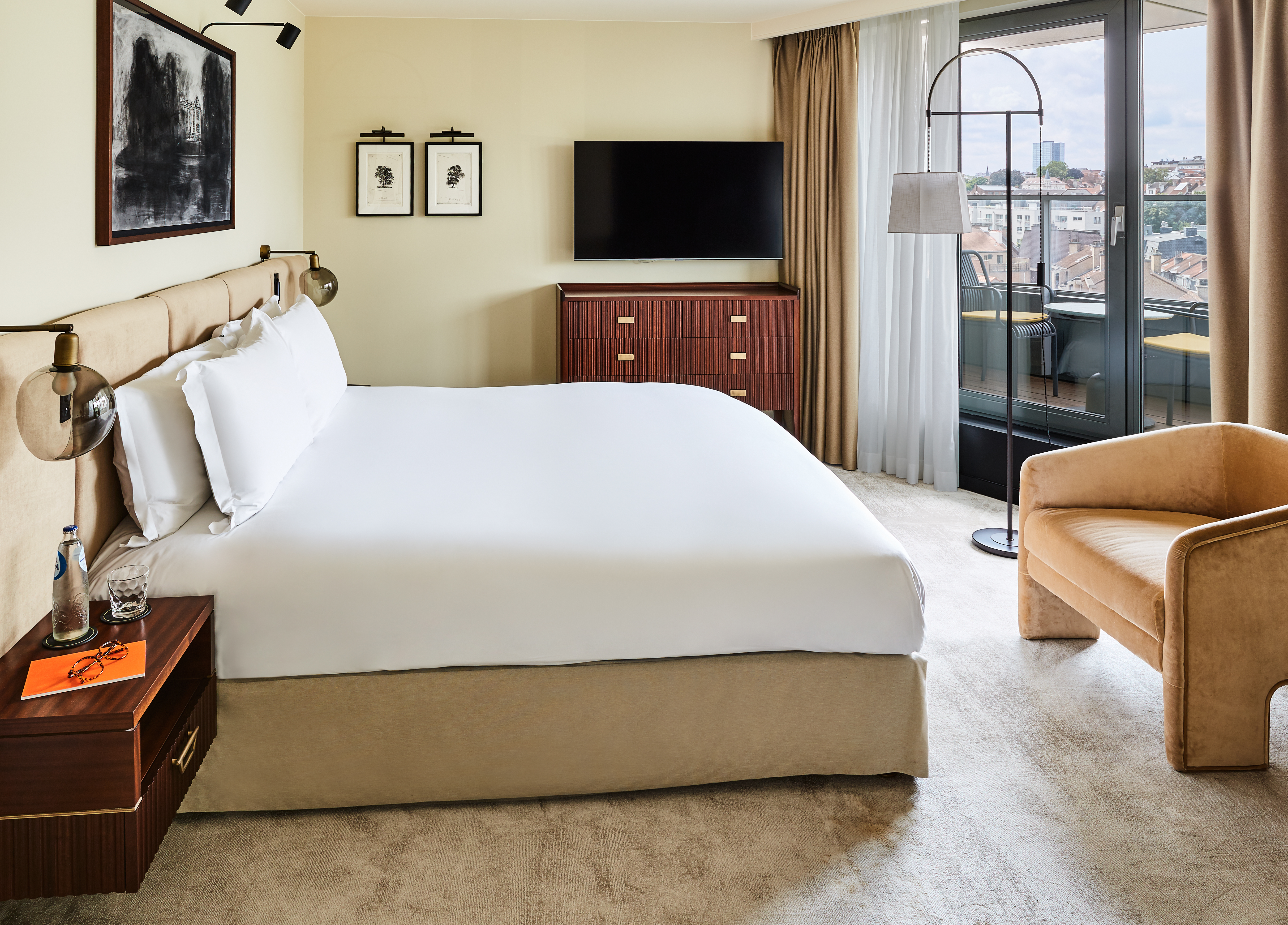 Suite City View King Bed