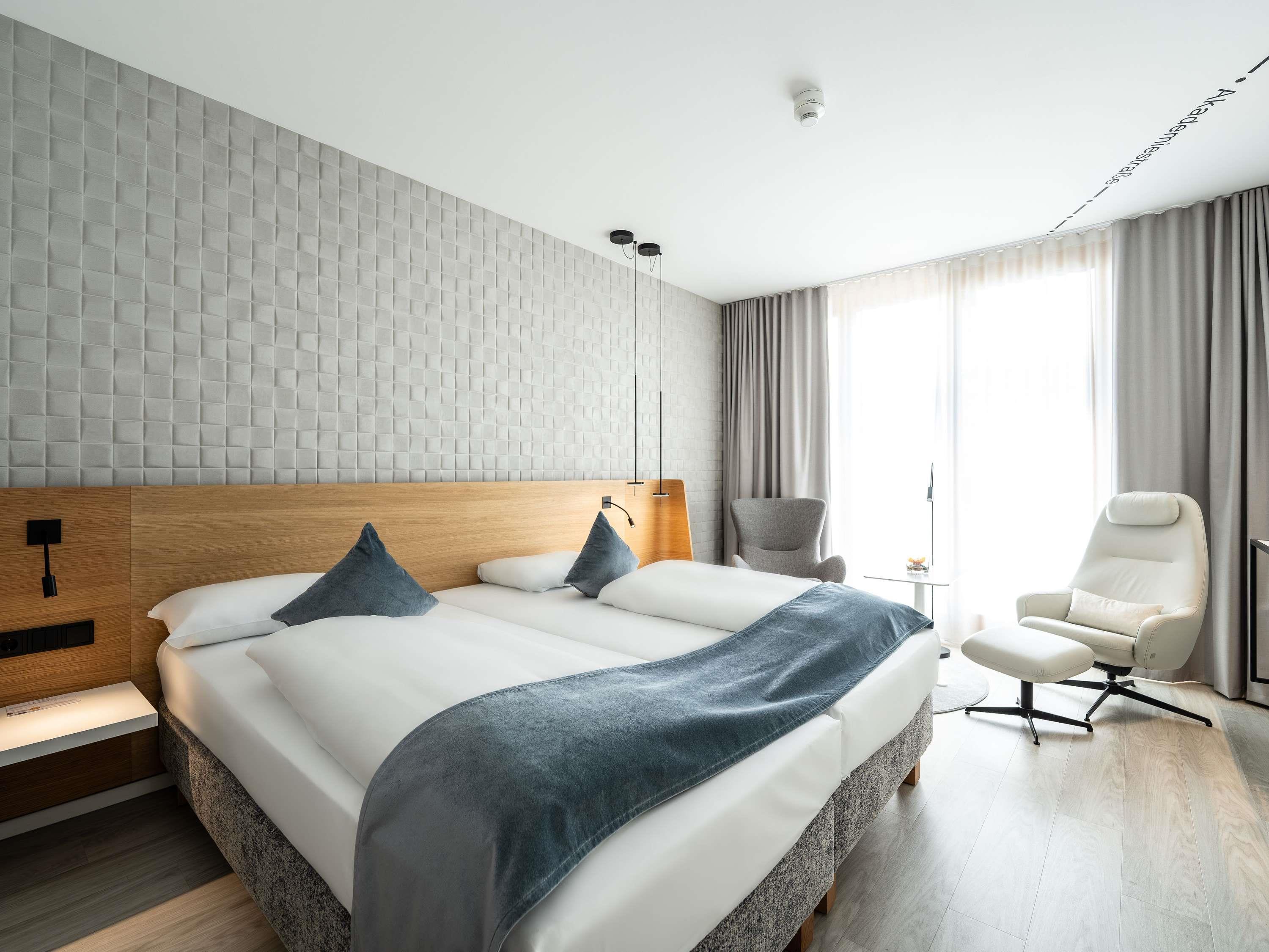 Double Queen Size Bed