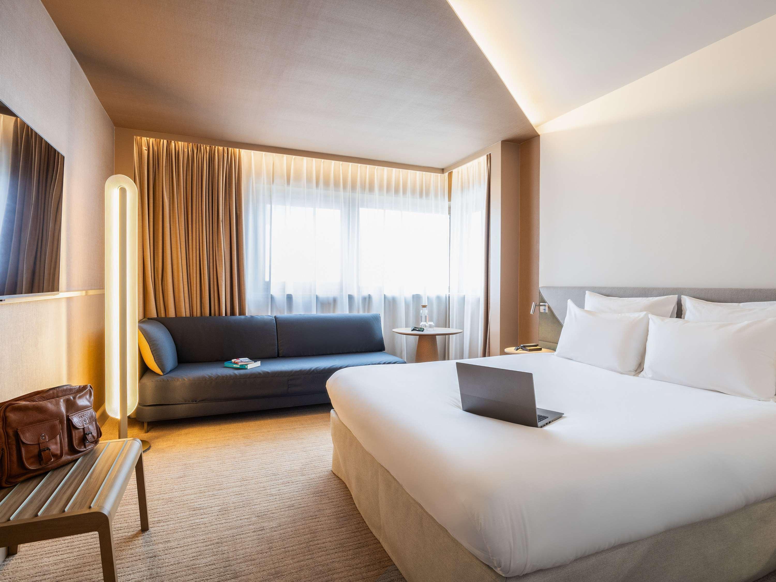 Suite Queen Size Bed