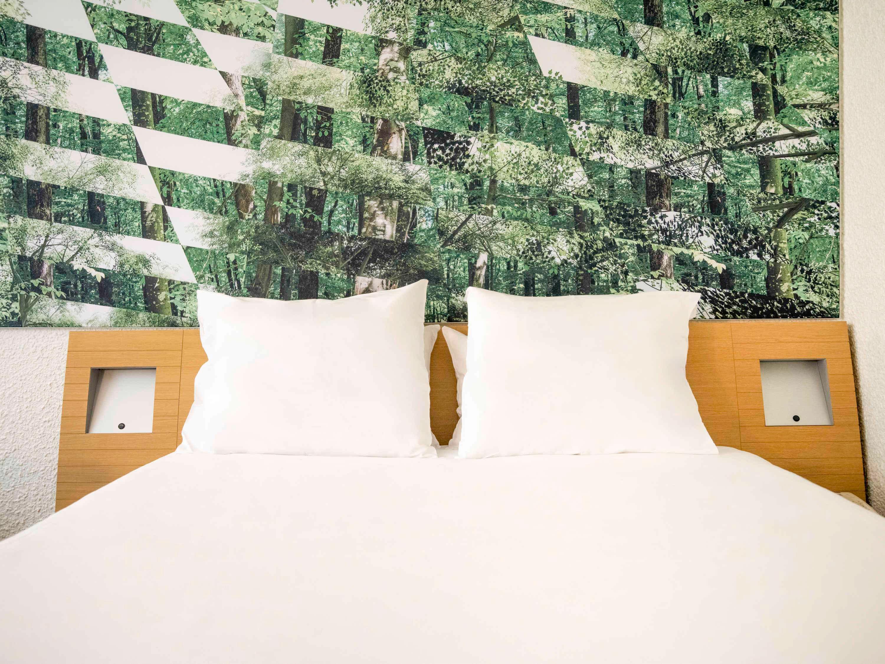 Double Classic Double Bed