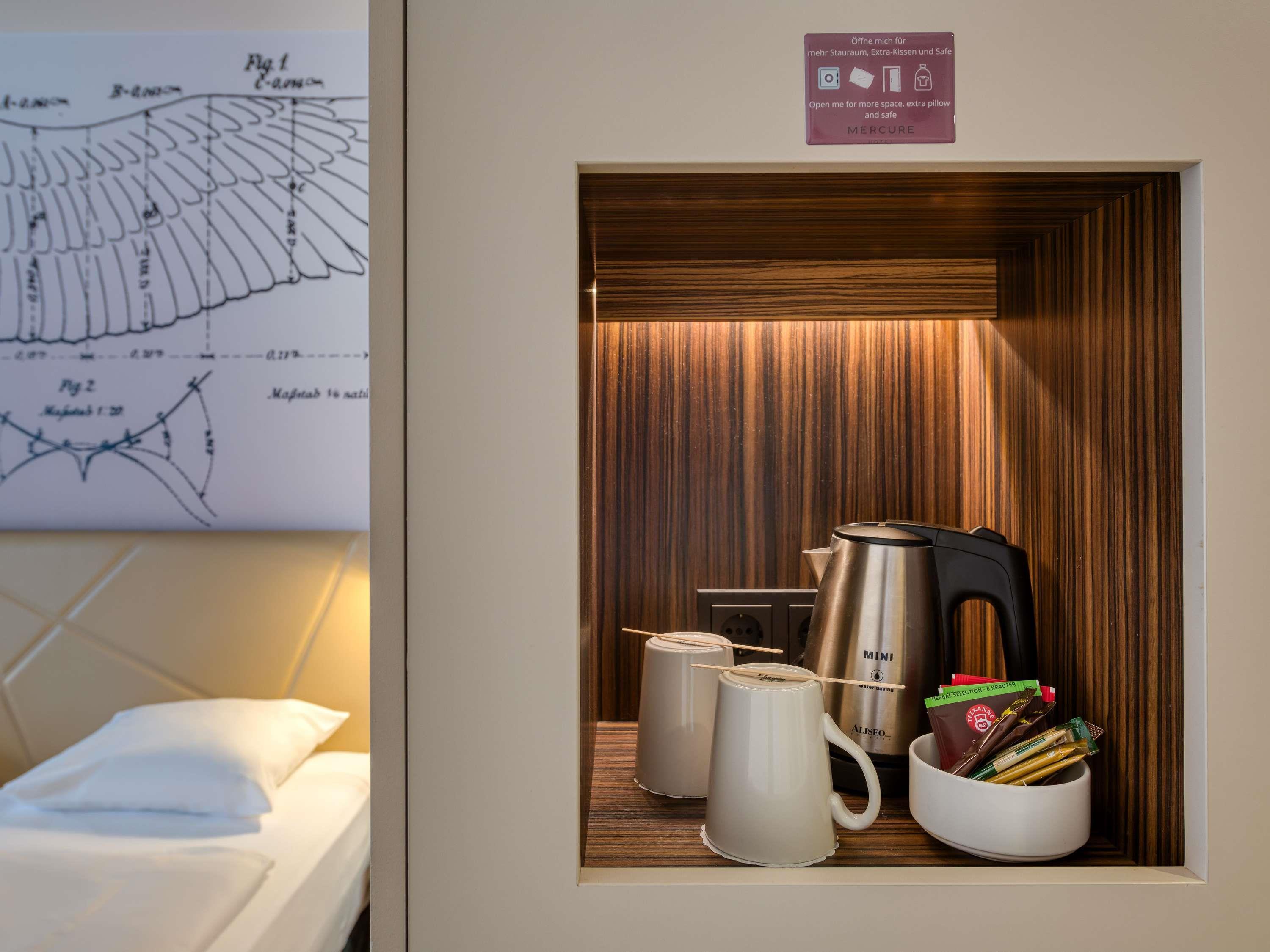 Double Queen Size Bed