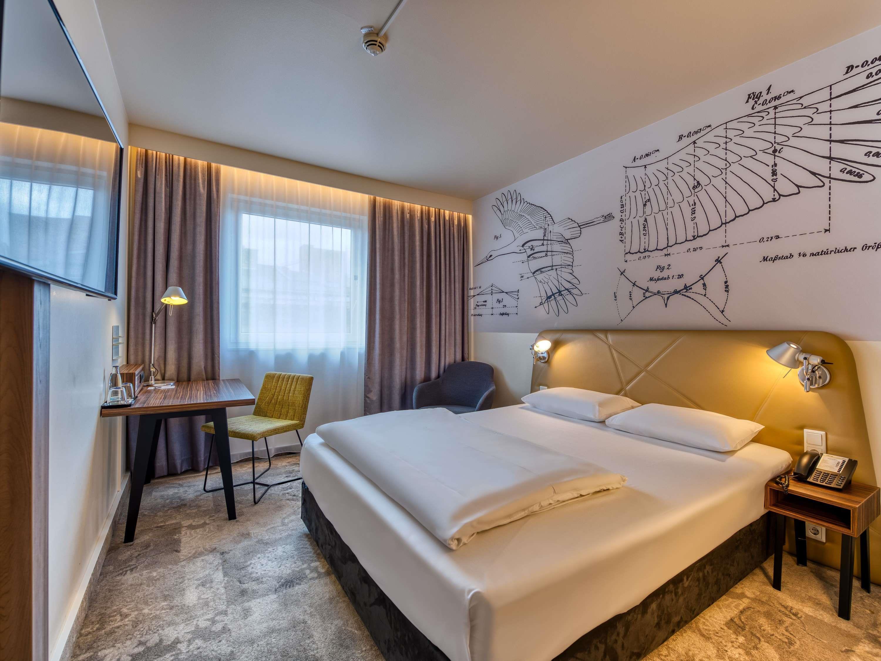 Double Queen Size Bed