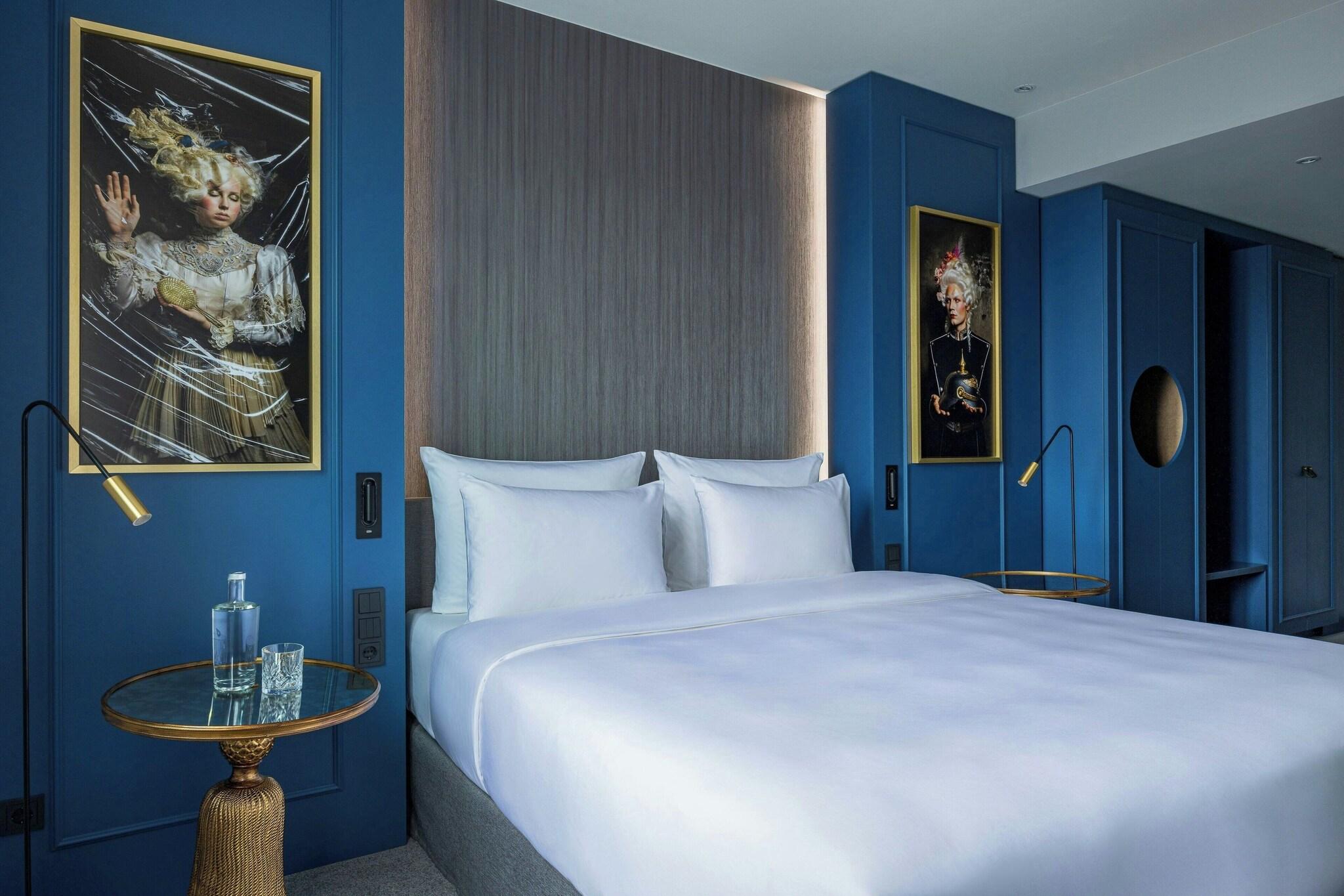 Junior Suite King Size Bed