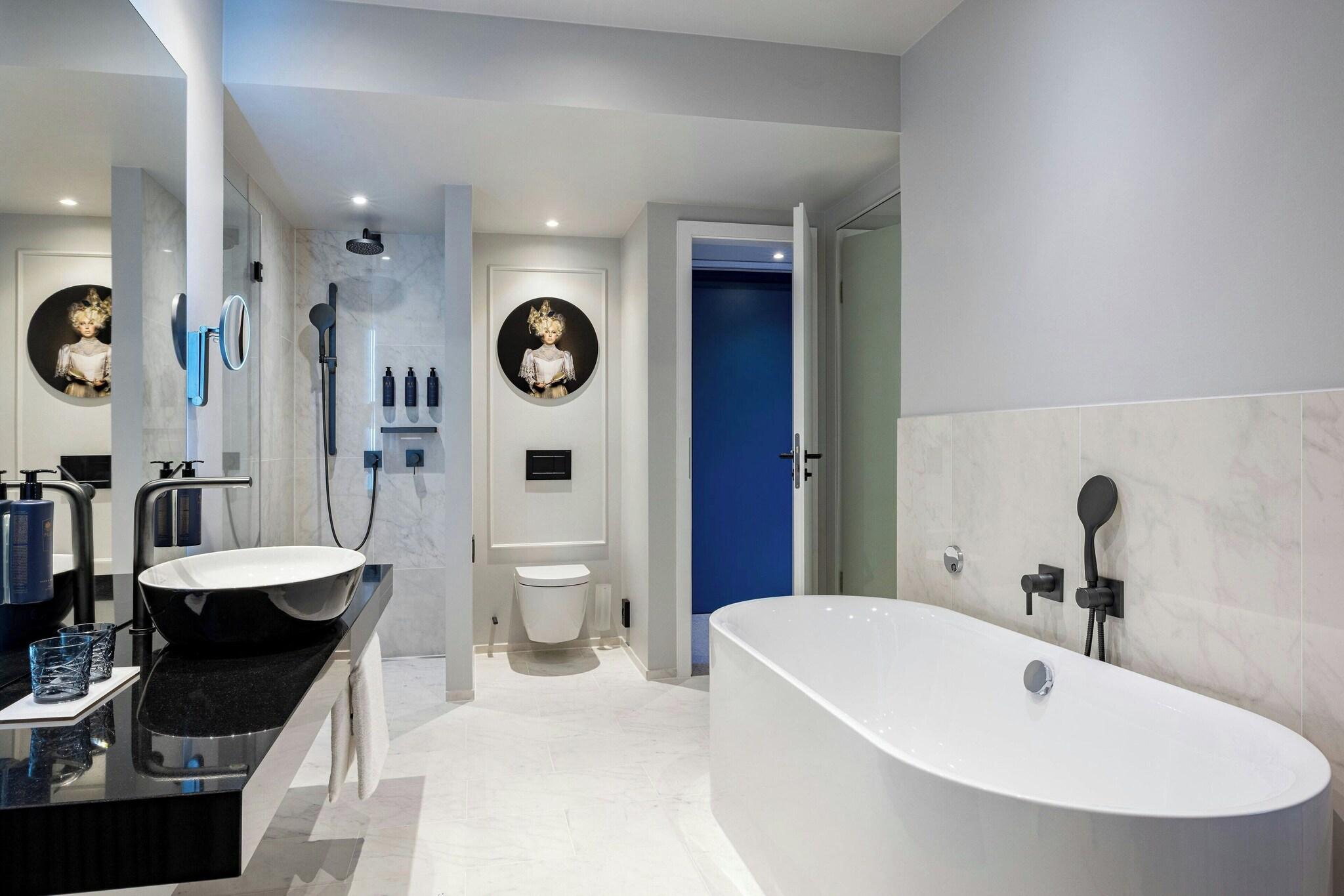 Suite Grand with Views