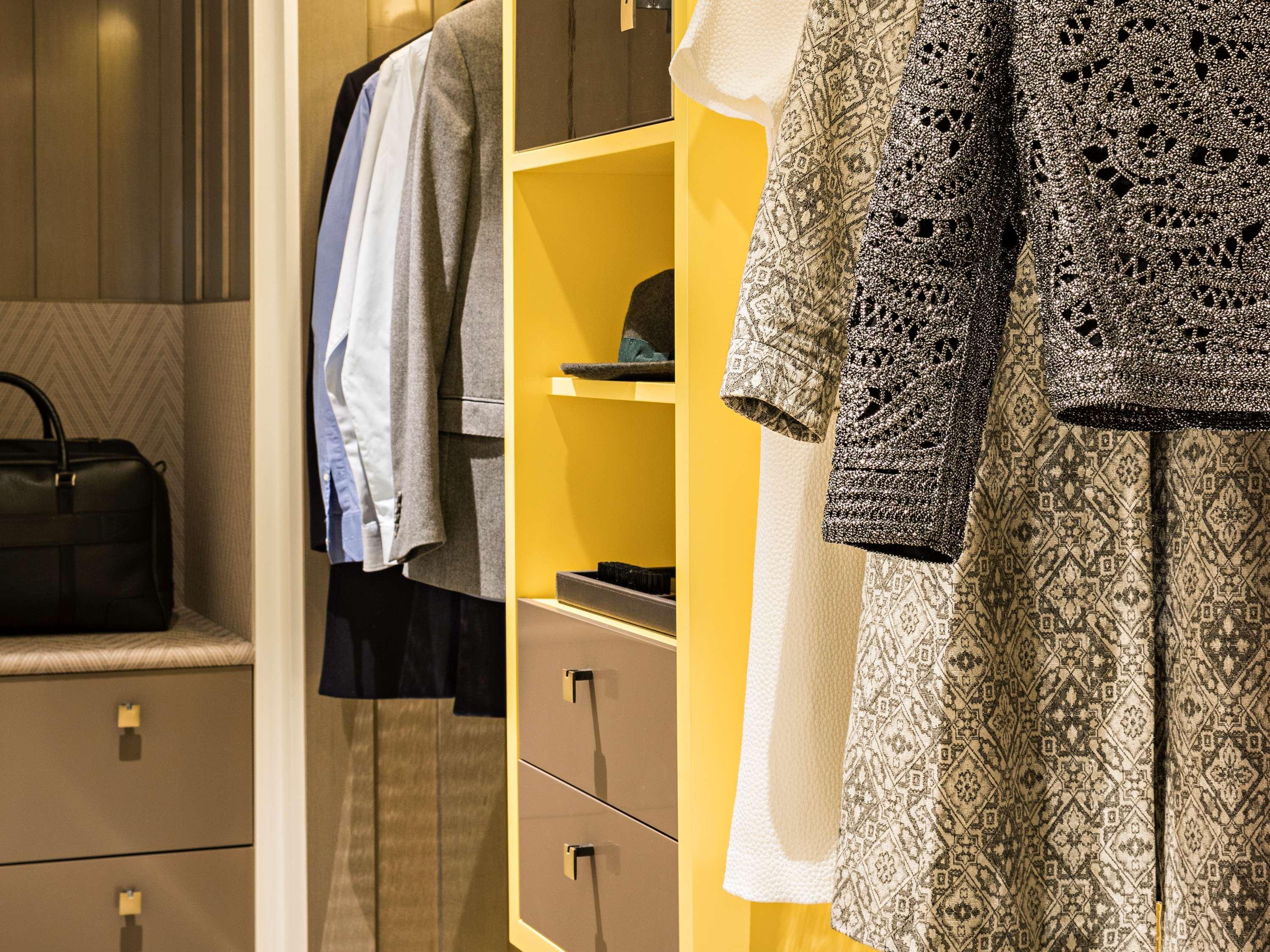 Junior Suite Premium King Bed