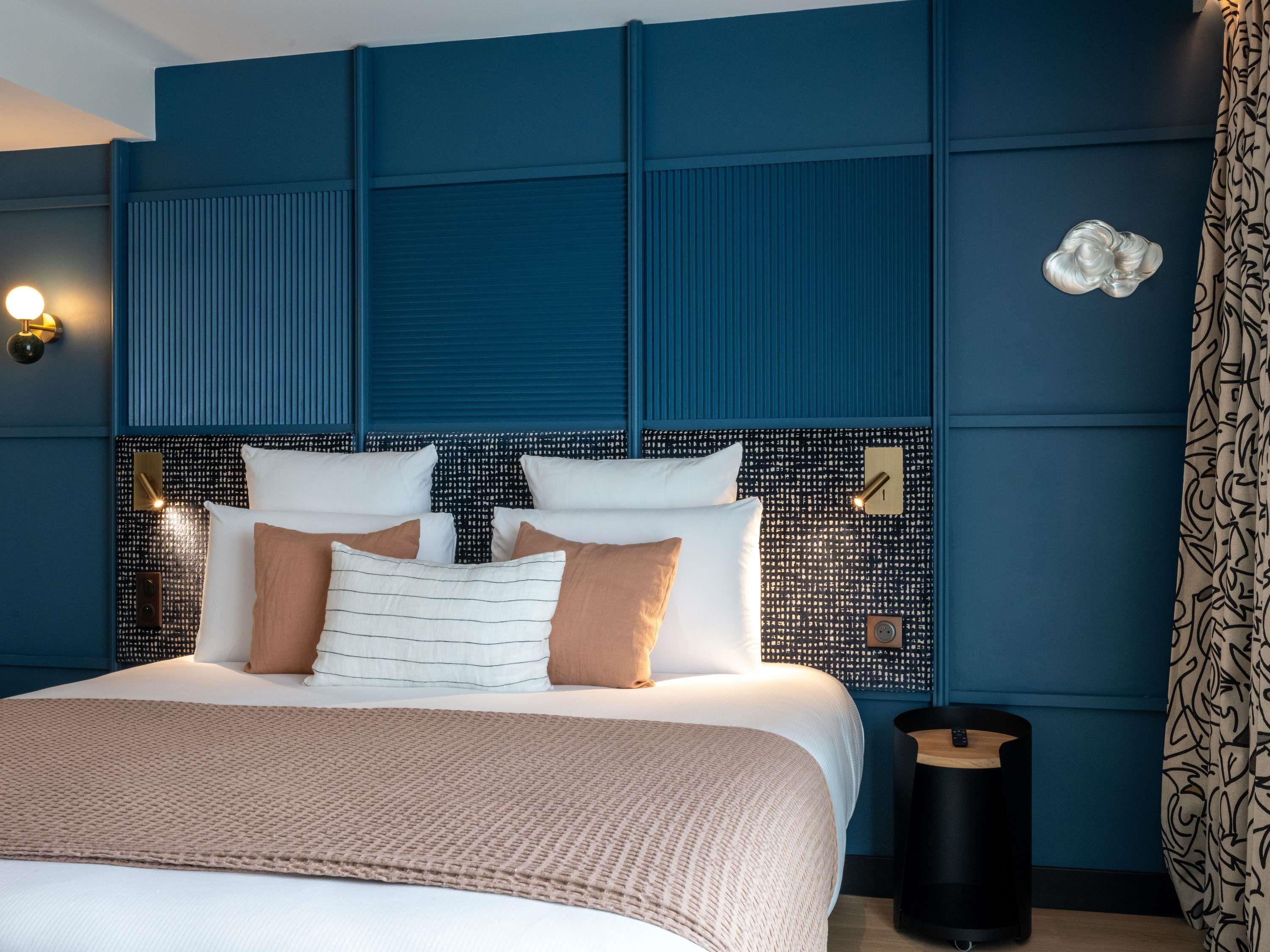 Double King Size Bed