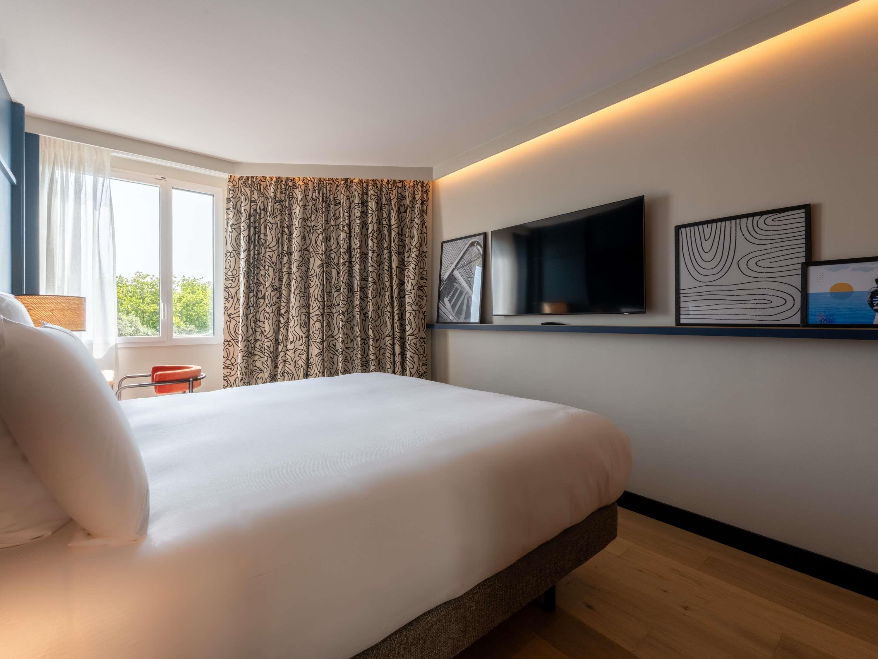 Double King Size Bed