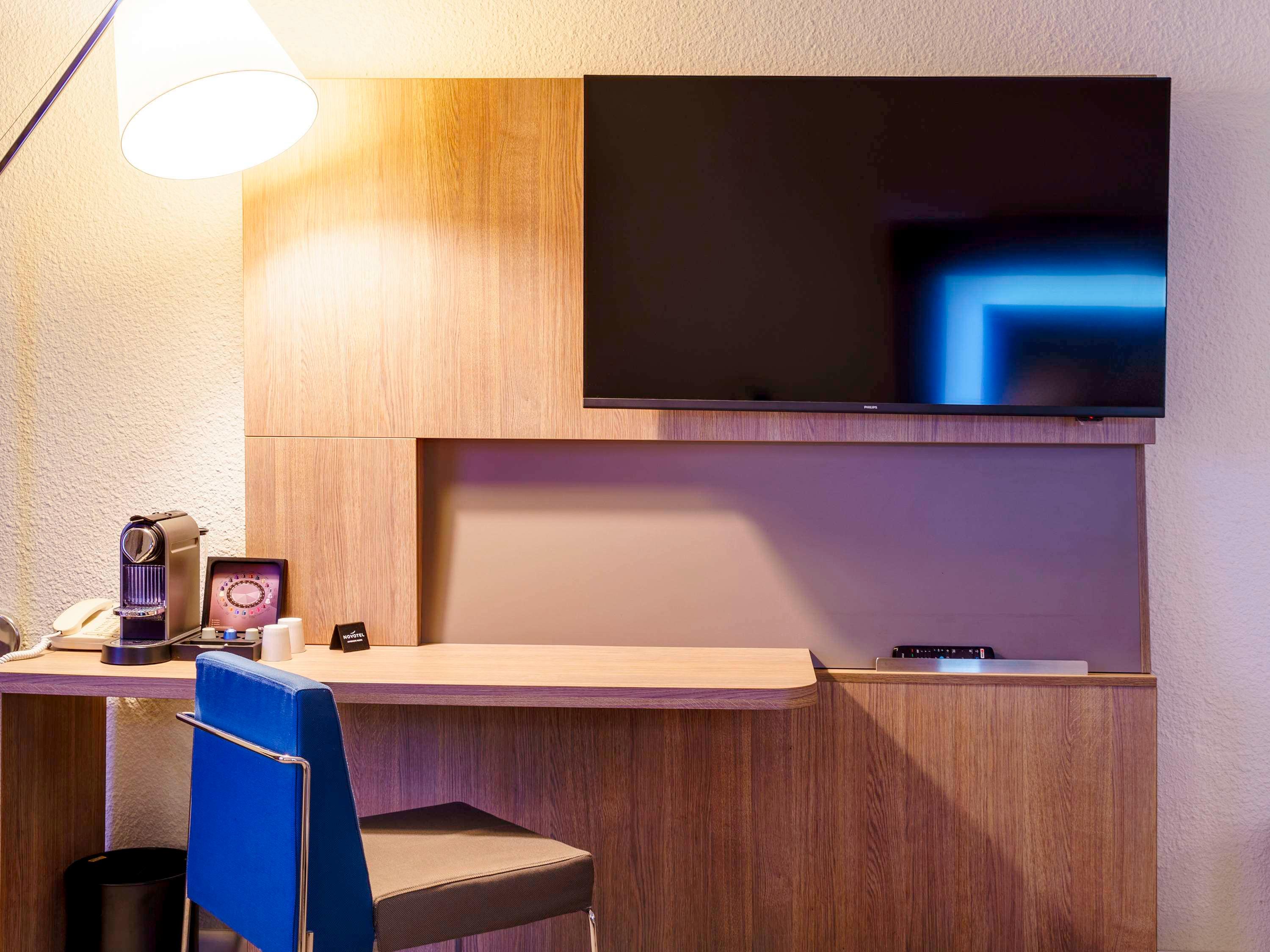 Family Room Executive