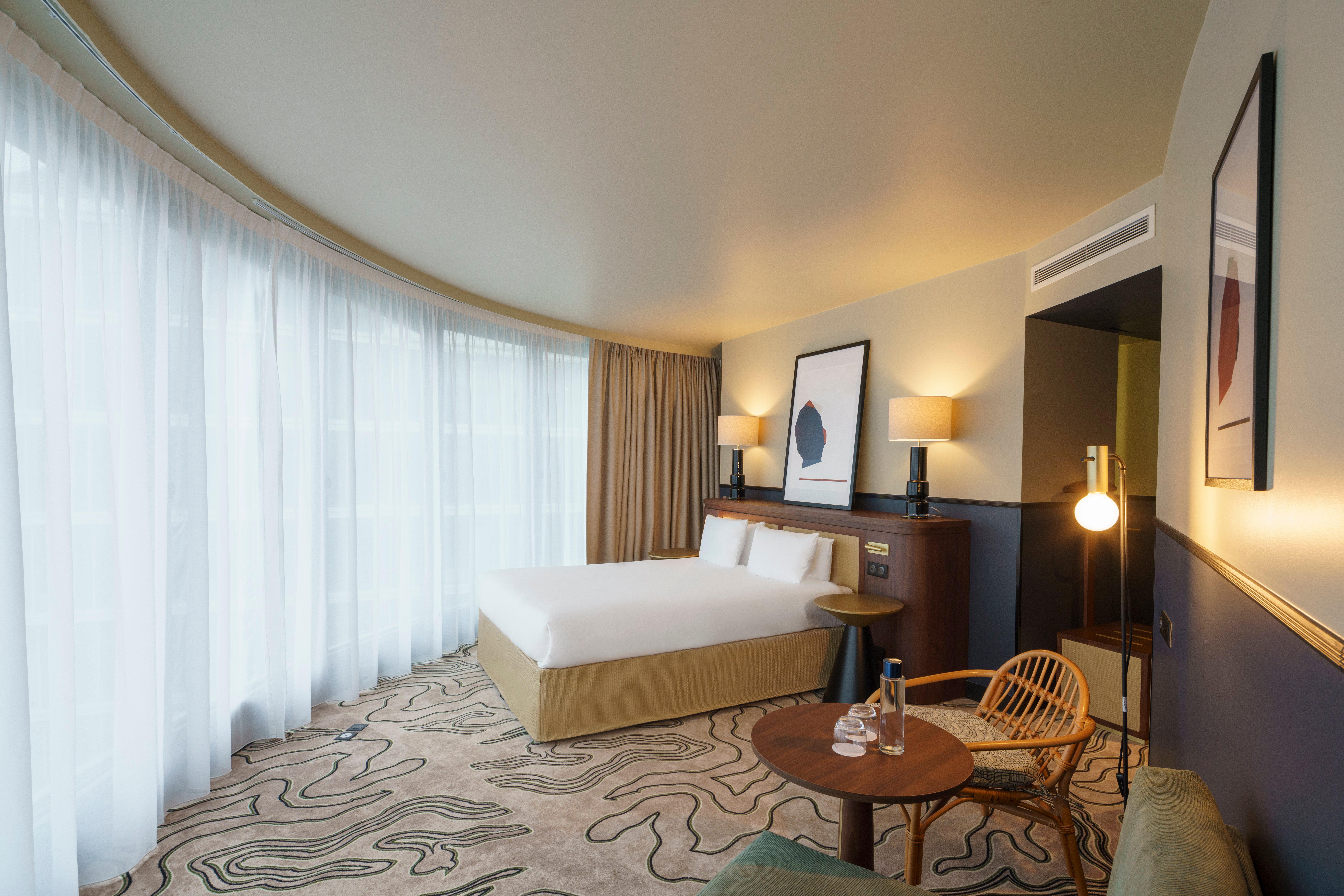 Suite Queen Size Bed