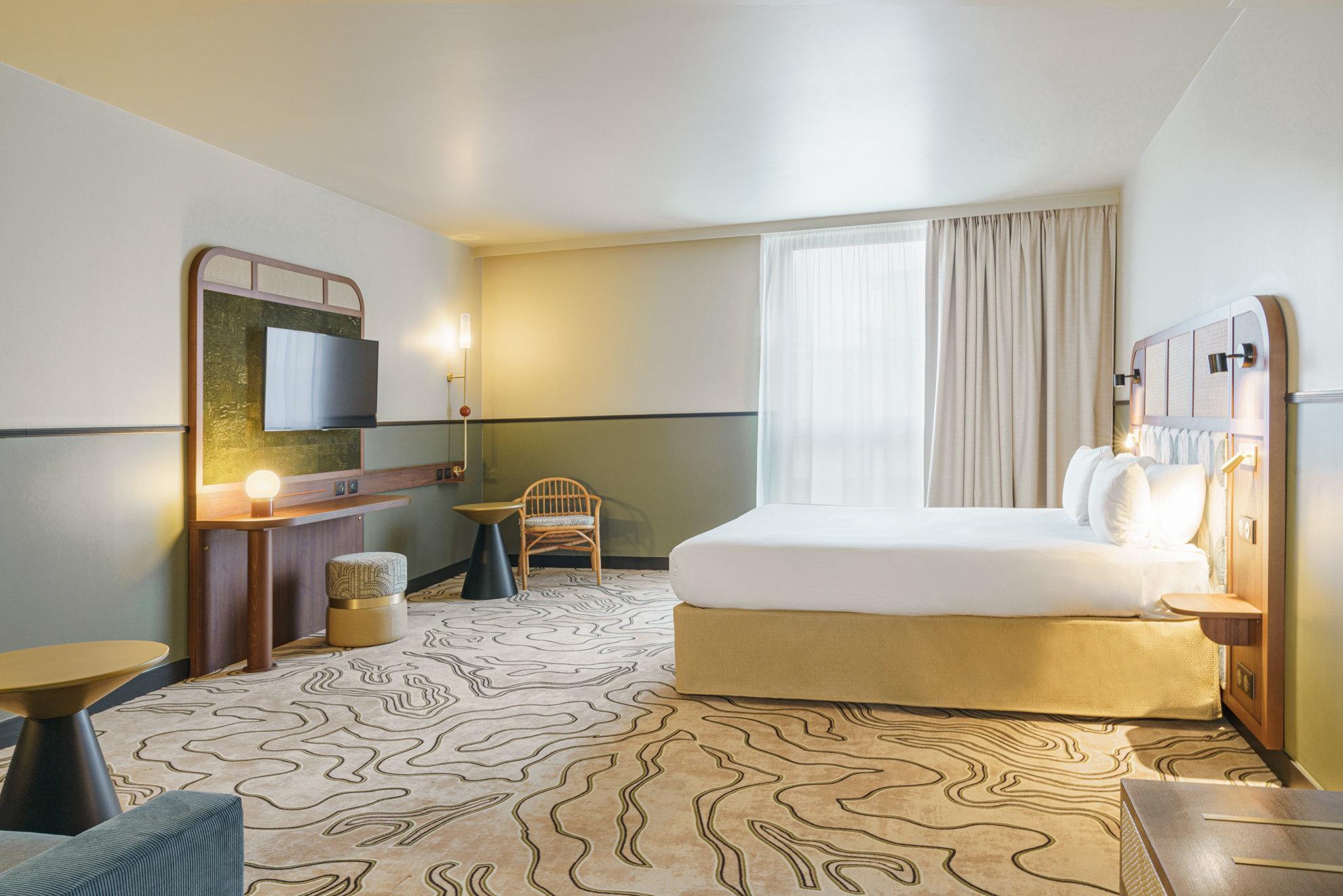 Suite Queen Size Bed