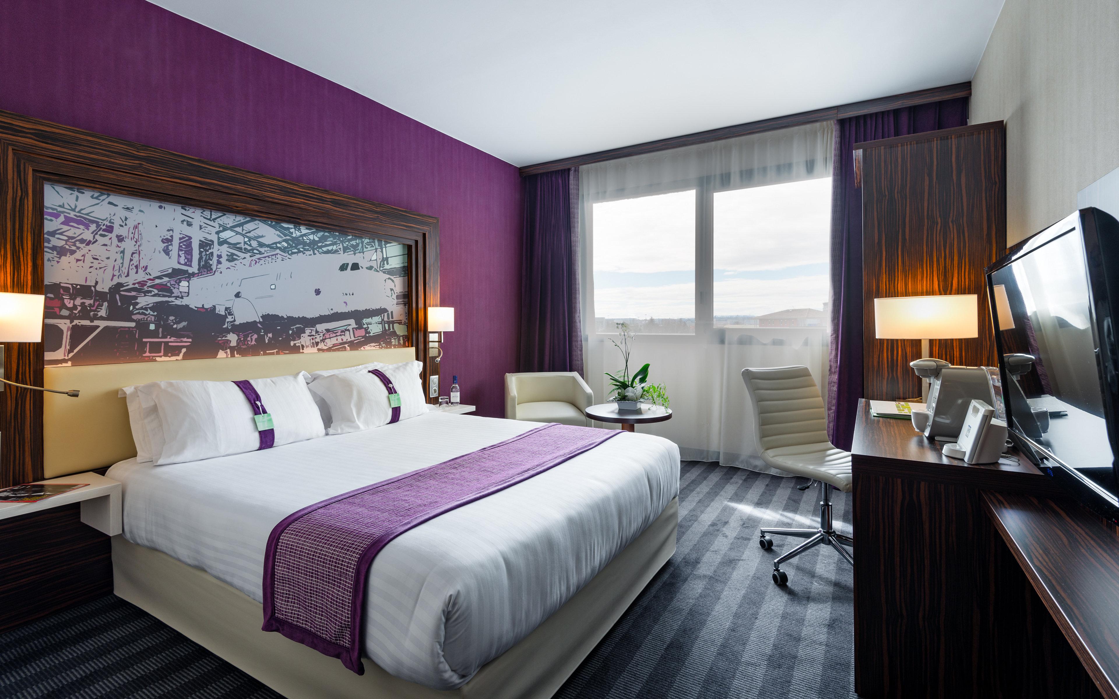 Double Accessible-queen Size Bed