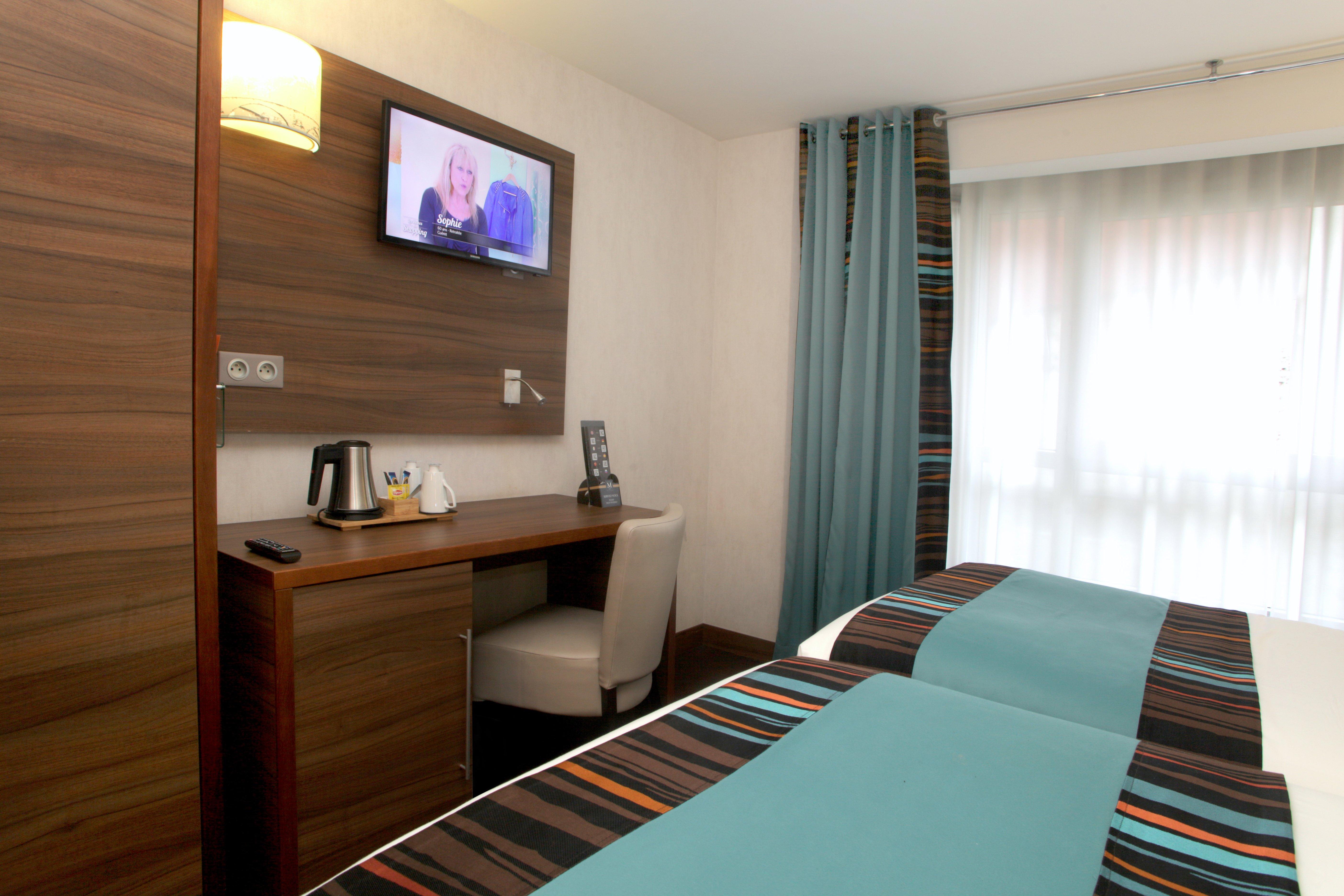 Double King Size Bed